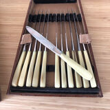 Set of 24 horn handle knives
