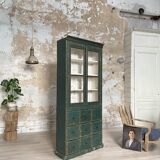 Furniture of trade showcase, around 1900.