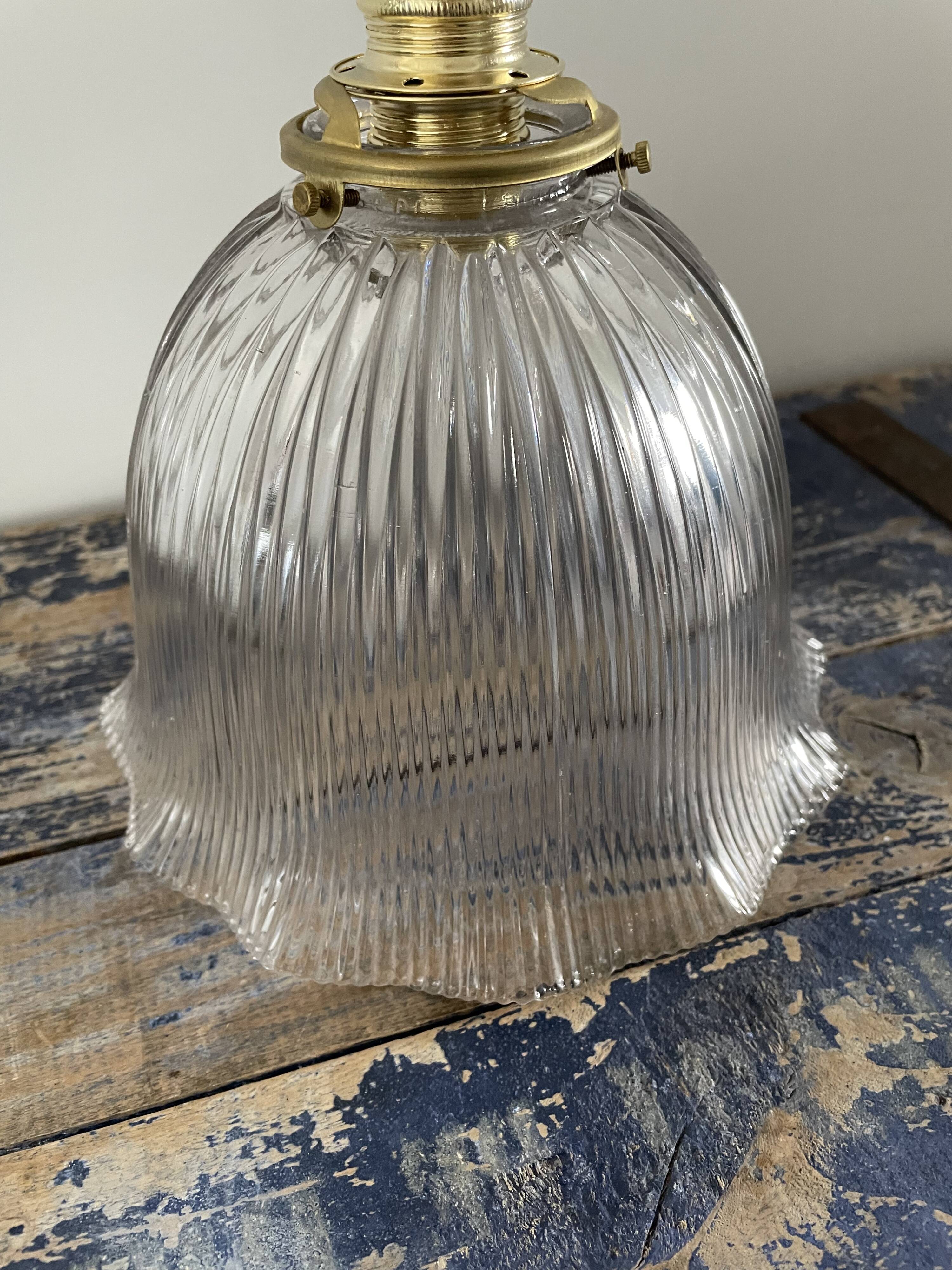 Vintage wall lamp in electrified holophane glass to new