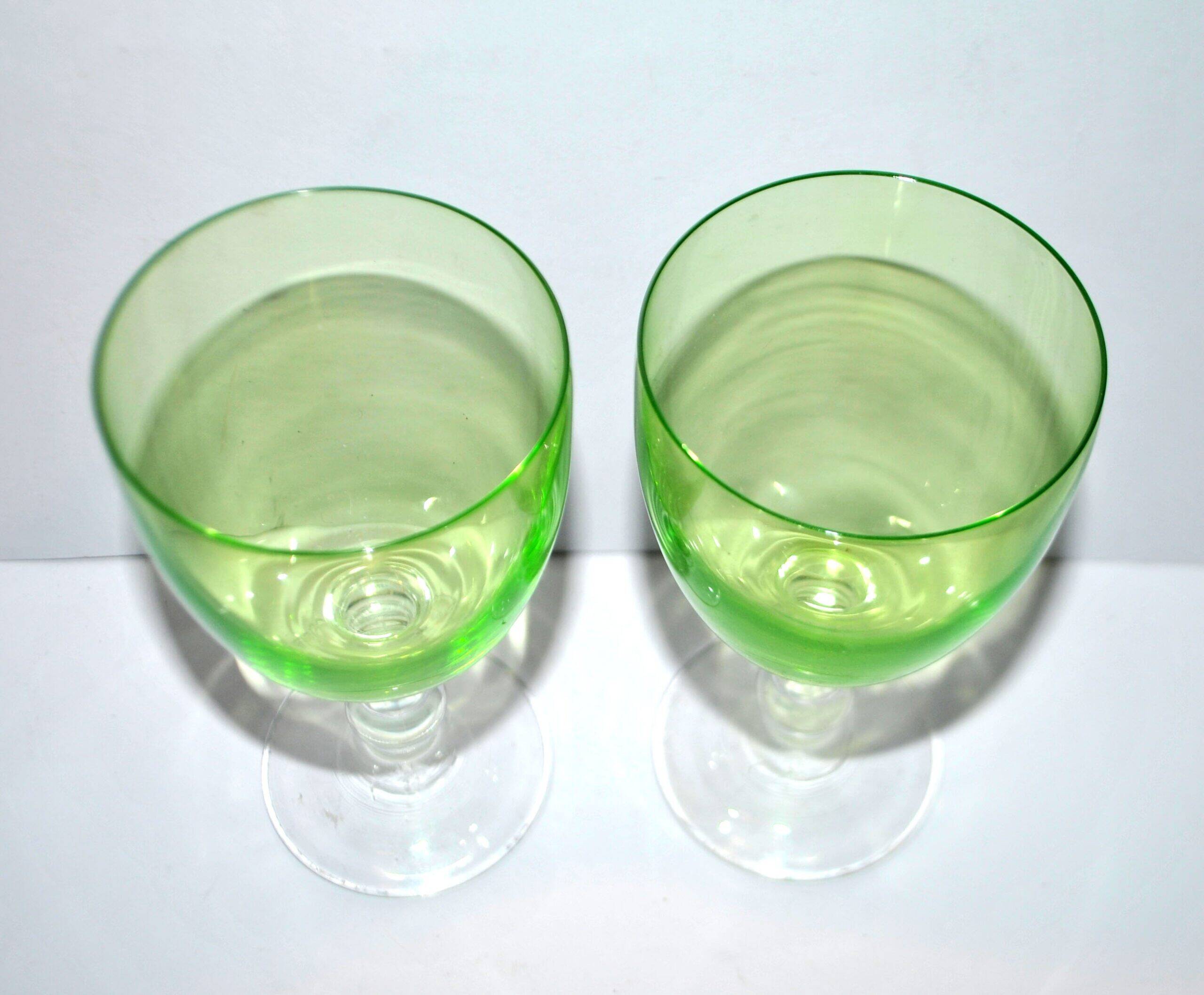 Set of 2 Roemer Chartreuse wine glasses in chartreuse green glass, 14.5 cm