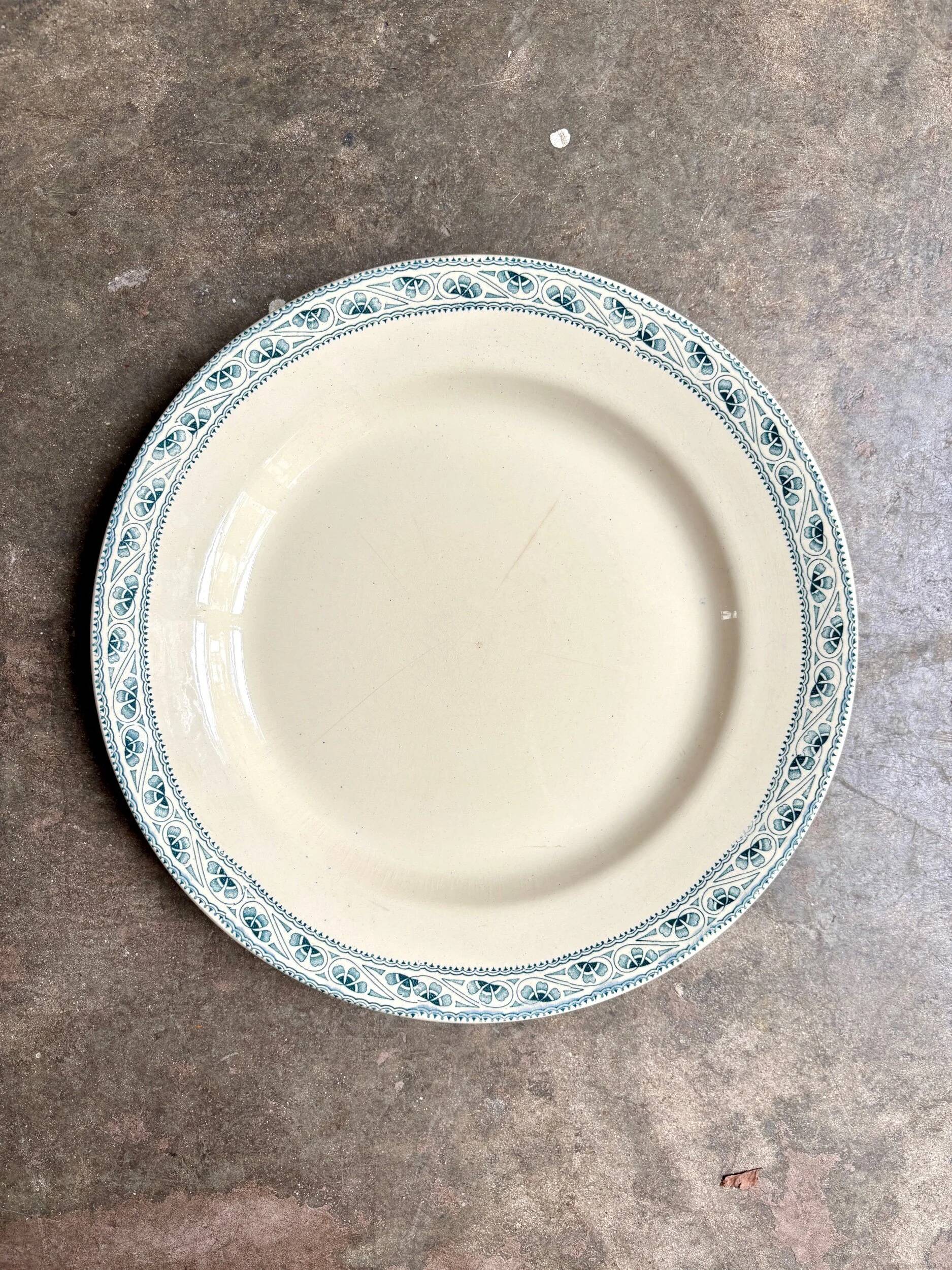 Boulenger & Cie round dish in blue ironstone, "Champigny" service