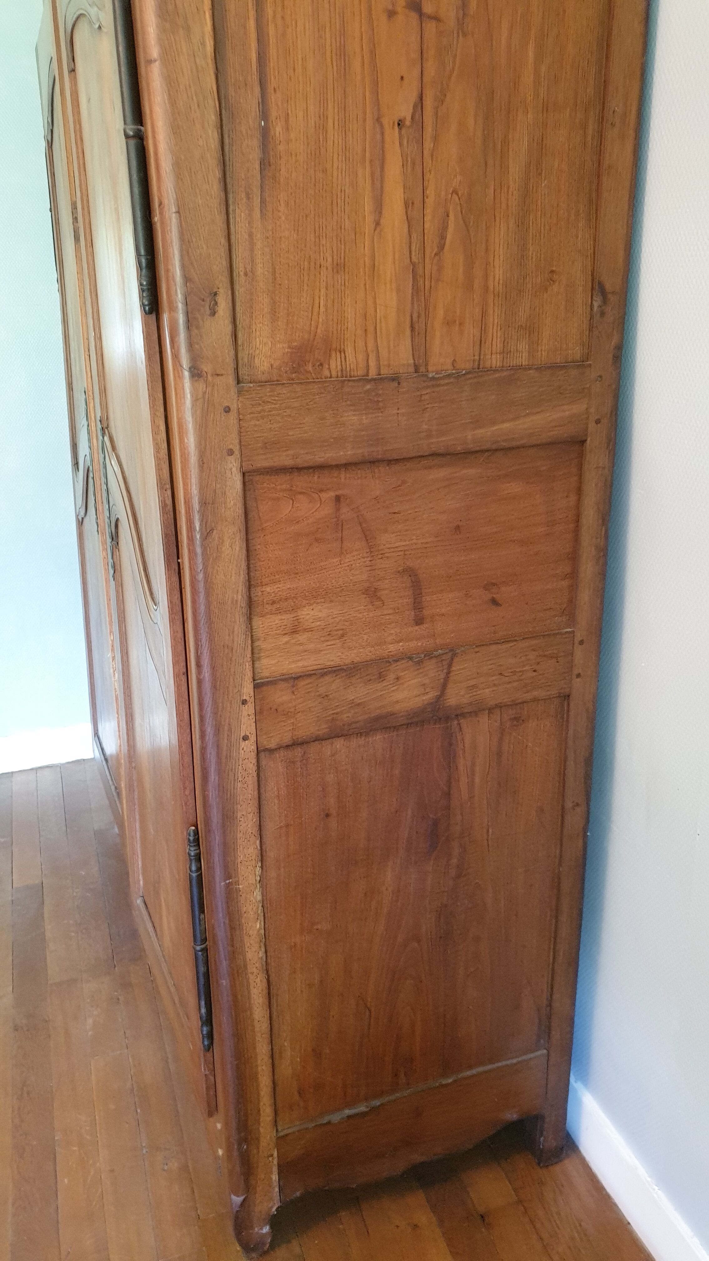 Armoire