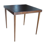 Table to play