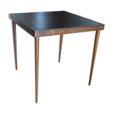 Table to play