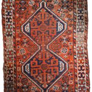Tapis Antique Shiraz en Laine, Début du XXe Siècle, Élégance Historique
