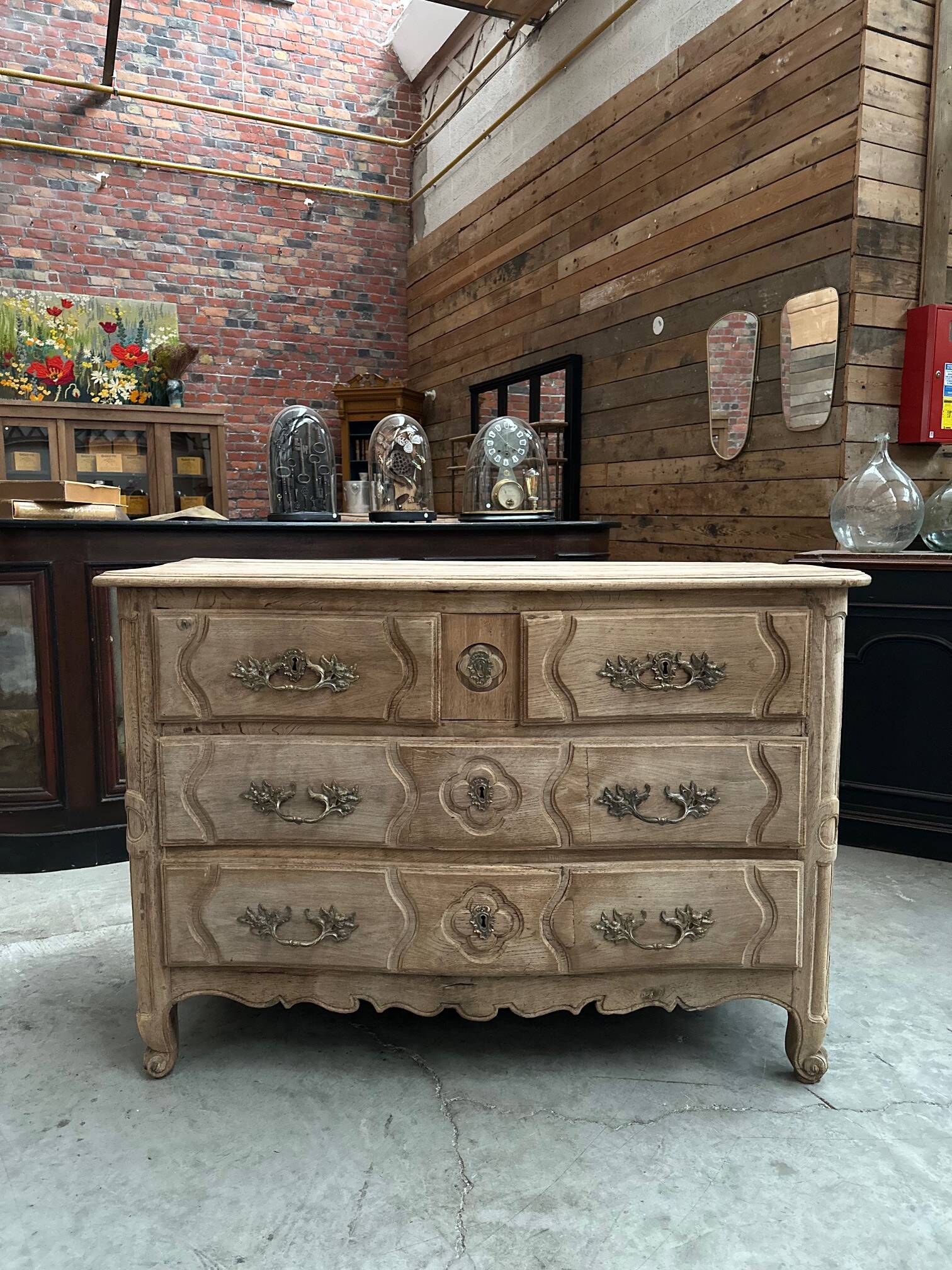 Commode en chêne XVIIIème