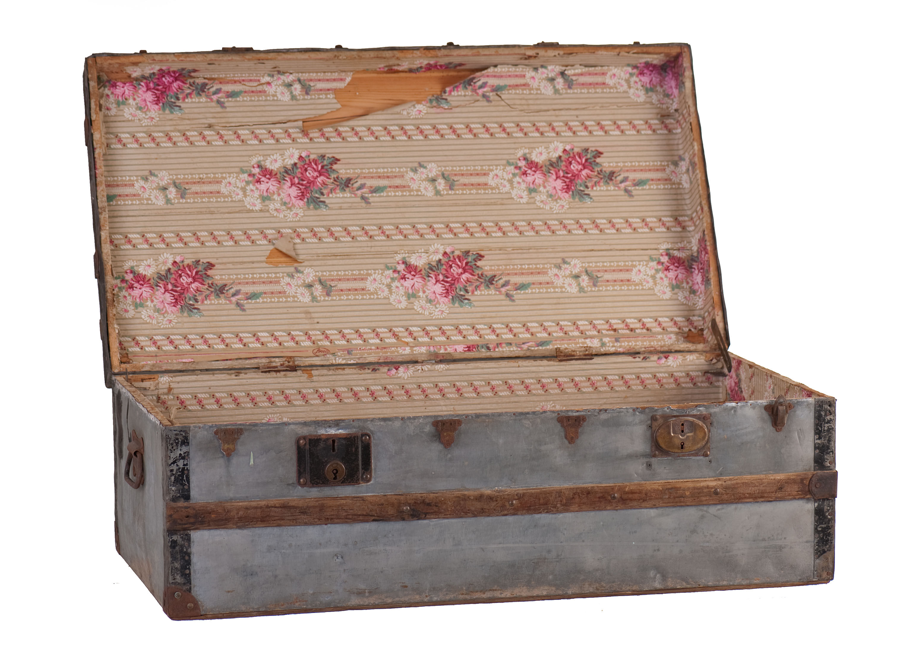 Old military trunk 14-18