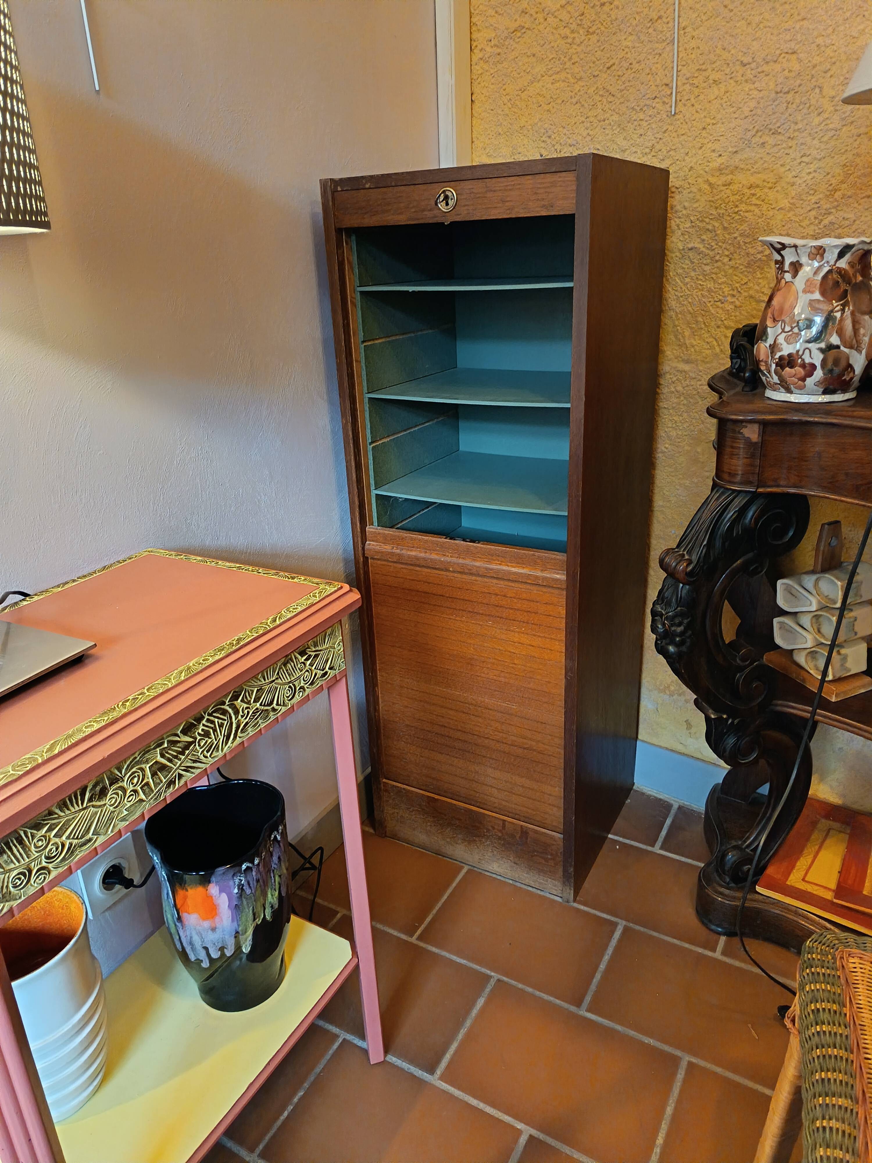 Wooden curtain cabinet