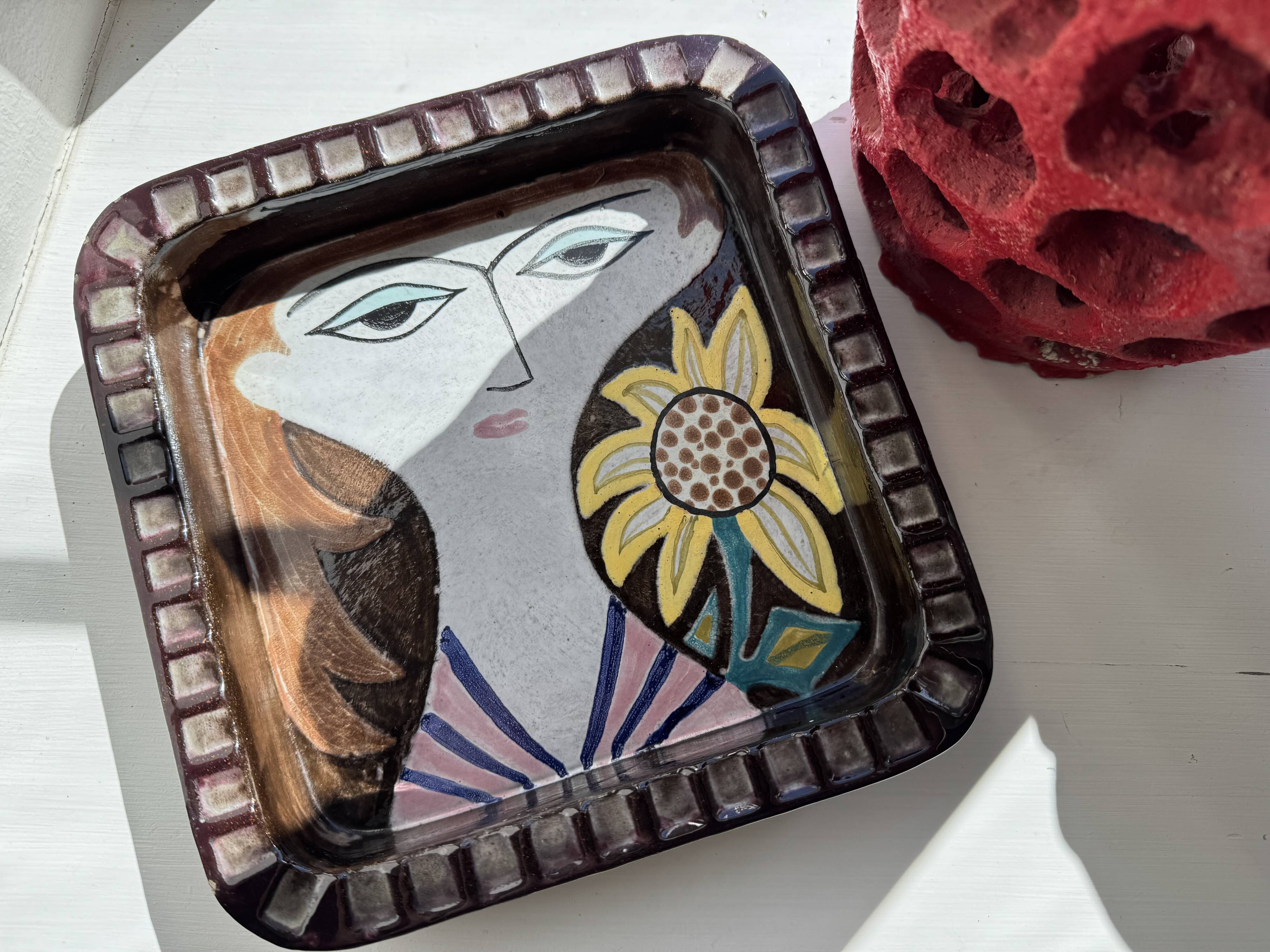 Face illustration ceramic bowl by Mari Simmulson for Upsala Ekeby, Sweden, 1960s