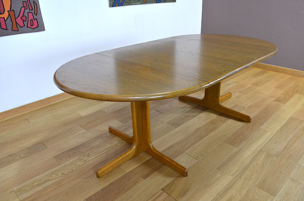 Lubke vintage 1960 Scandinavian design oval table