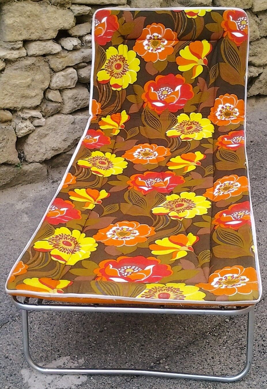 Sun lounger vintage bath 1970