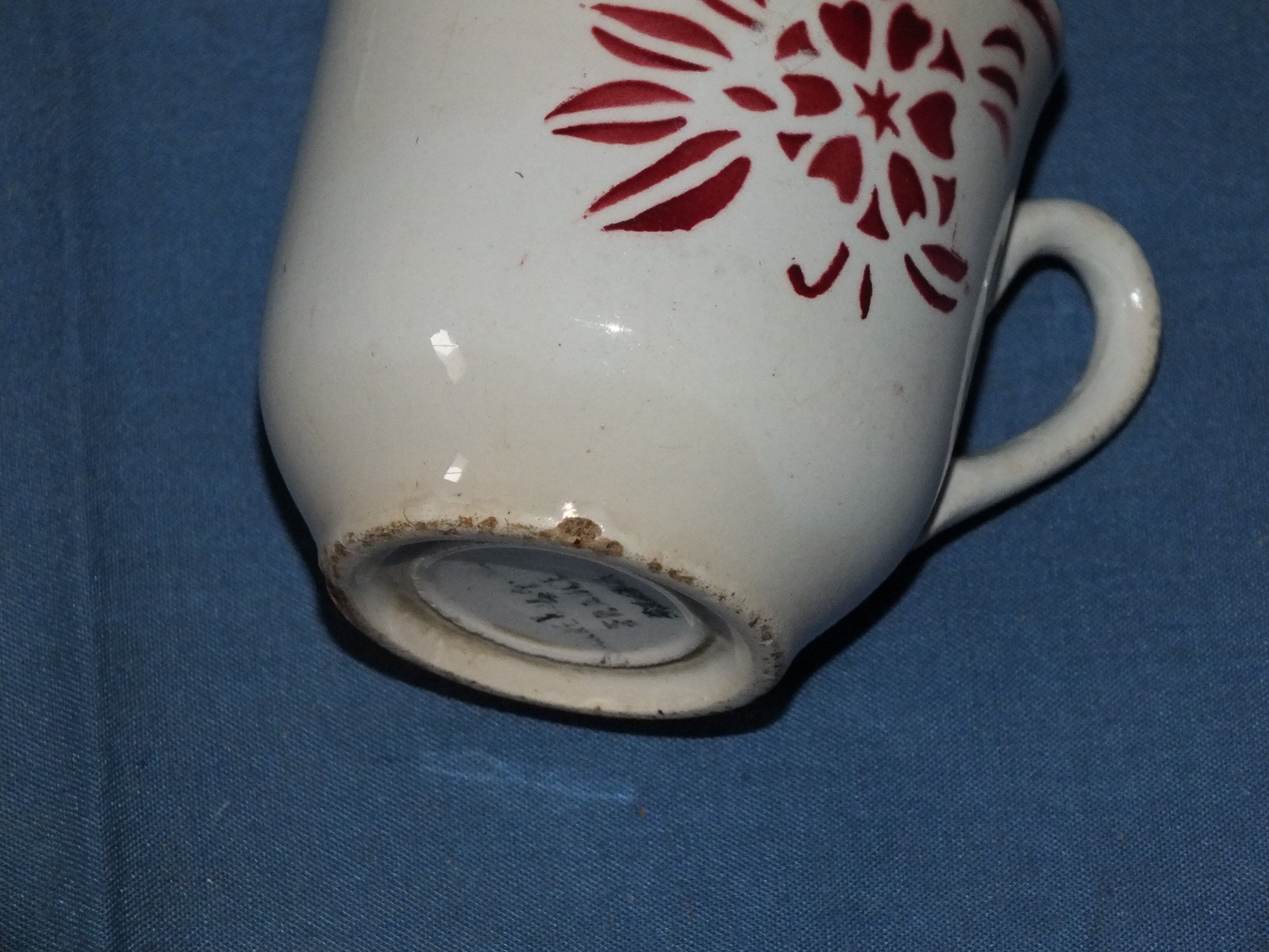 6 vintage cups Sarreguemines - stencil decoration