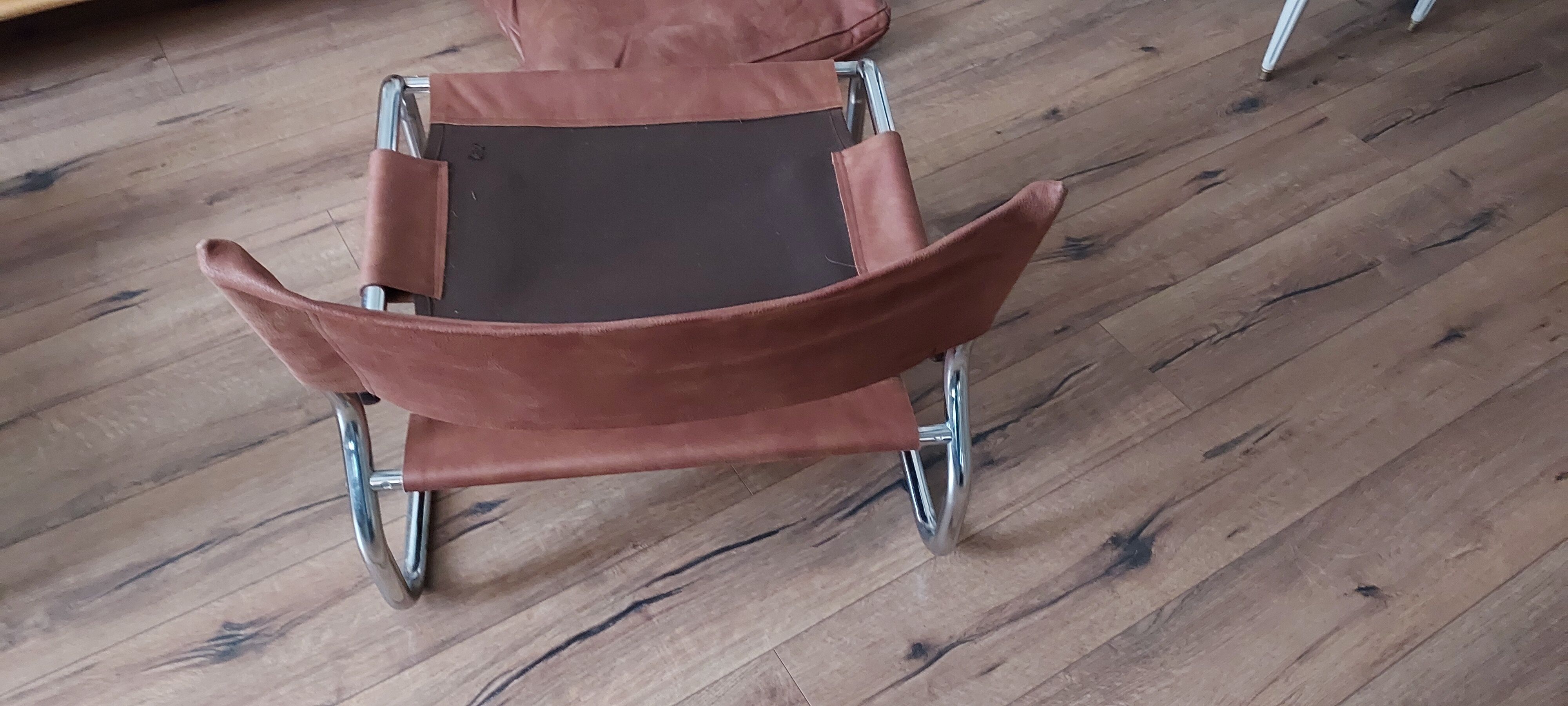 Paire de fauteuils design années 70/80