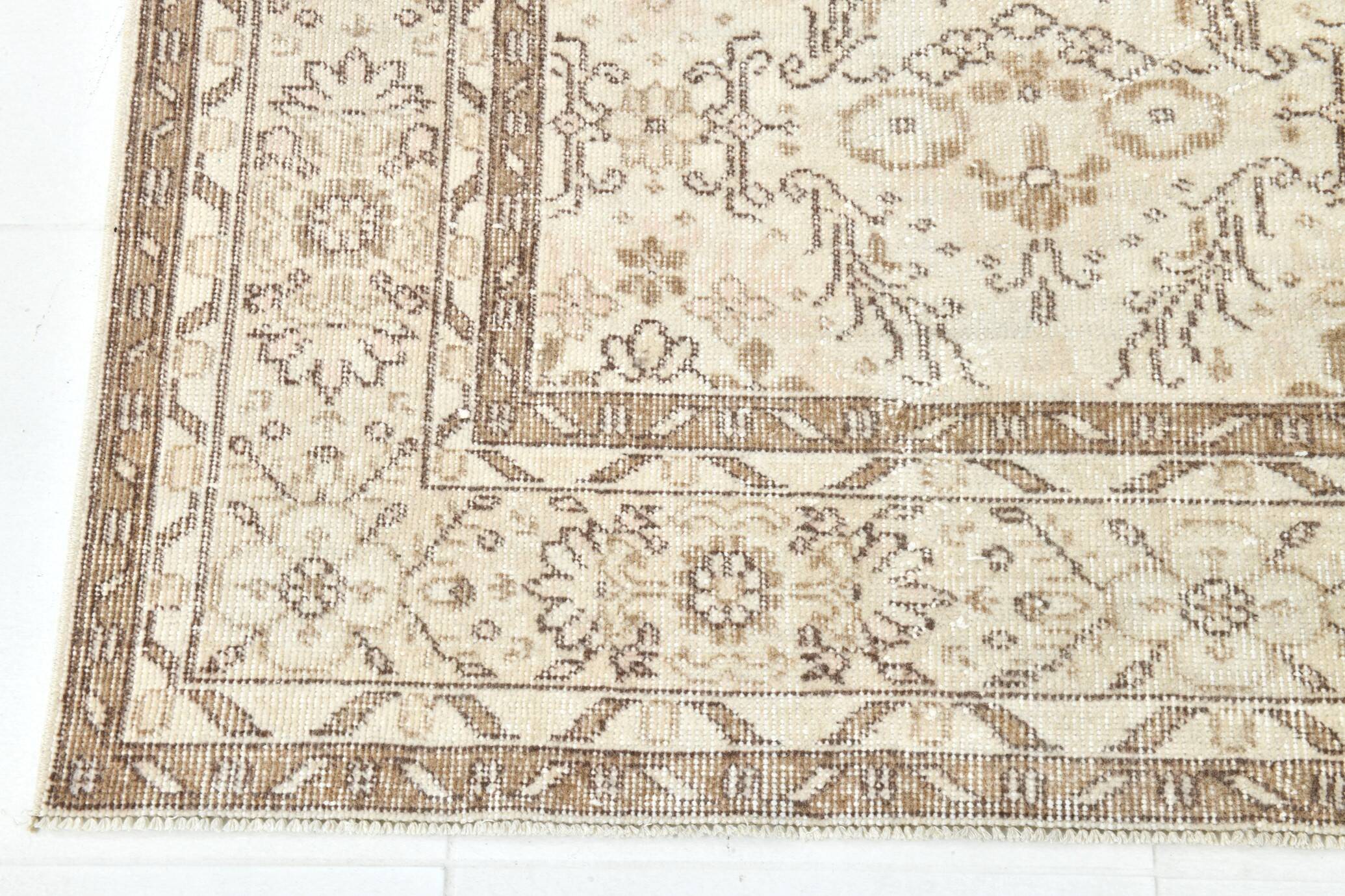 Vintage All-Over Floral Beige & Brown Turkish Rug, 212x317Cm