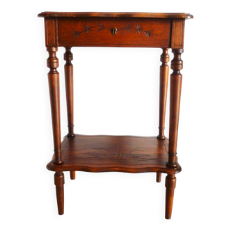 Meuble coiffeuse en bois vintage des années 1920 avec miroir et rangement.