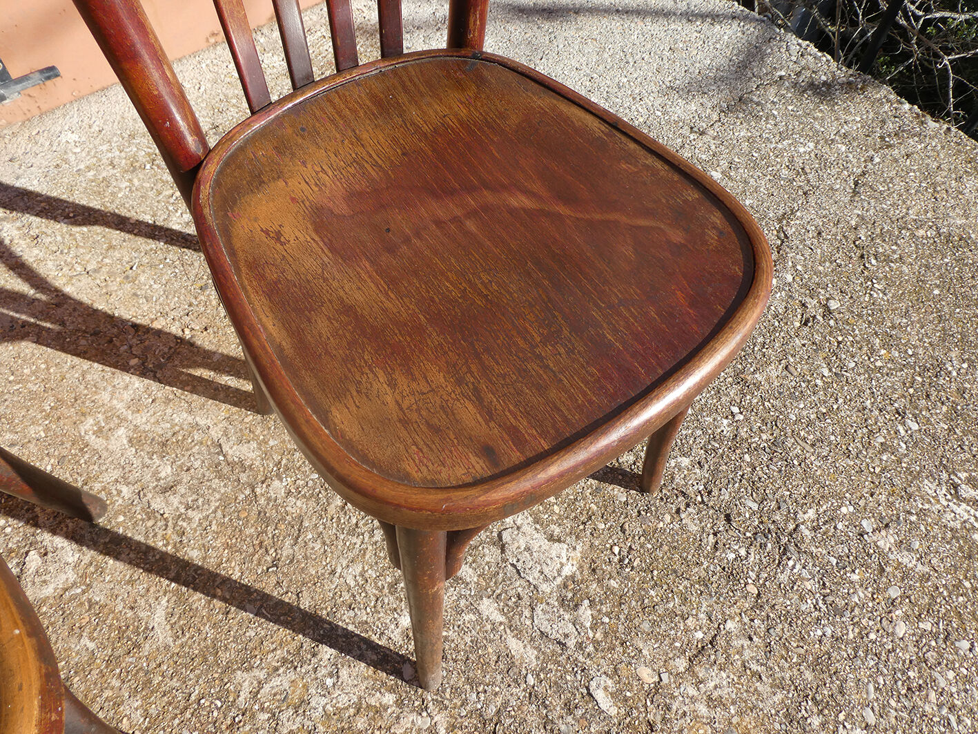 Set of 4 bistro chairs in curved wood Thonet