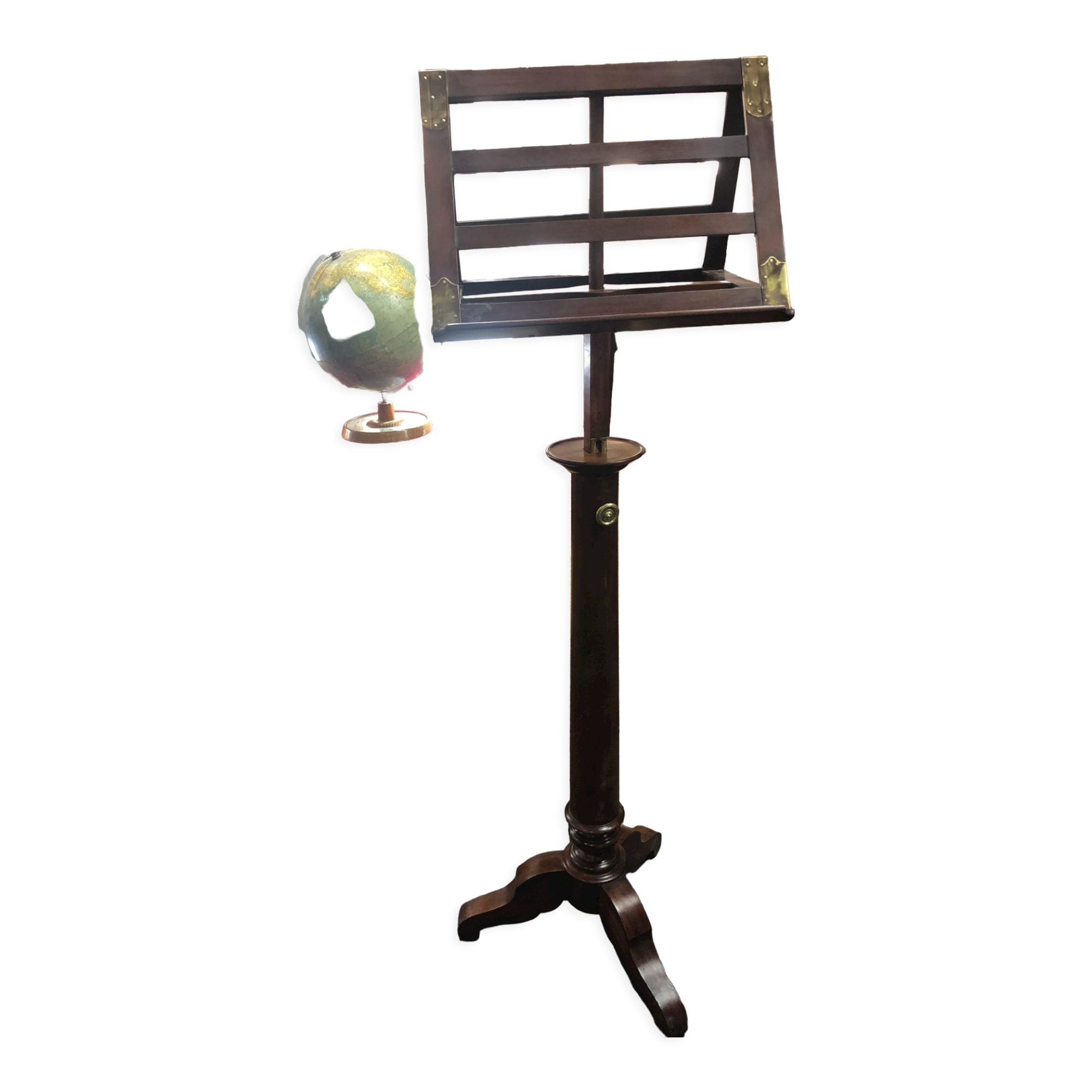 Double-sided lectern