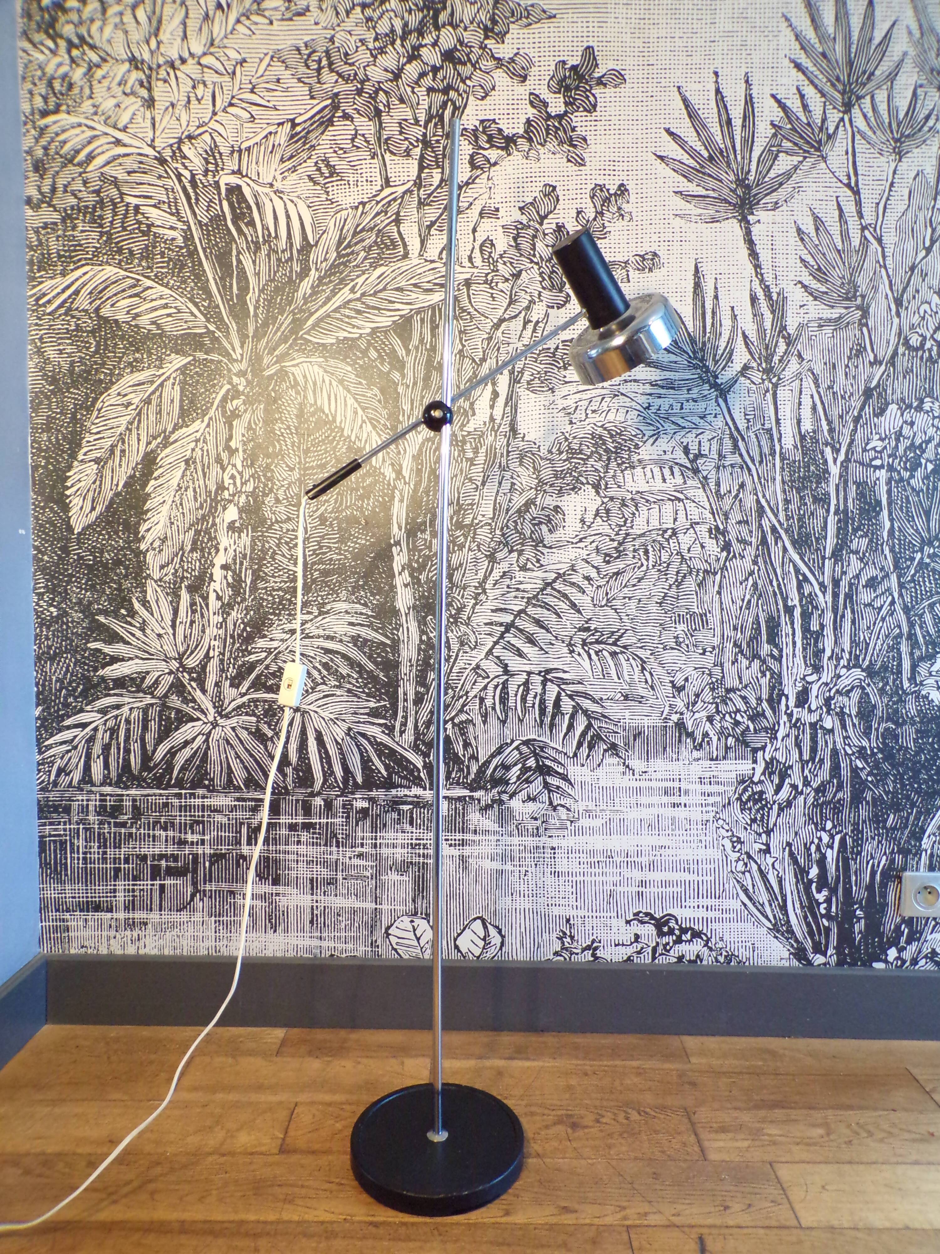 German floor lamp 1970 with pendulum