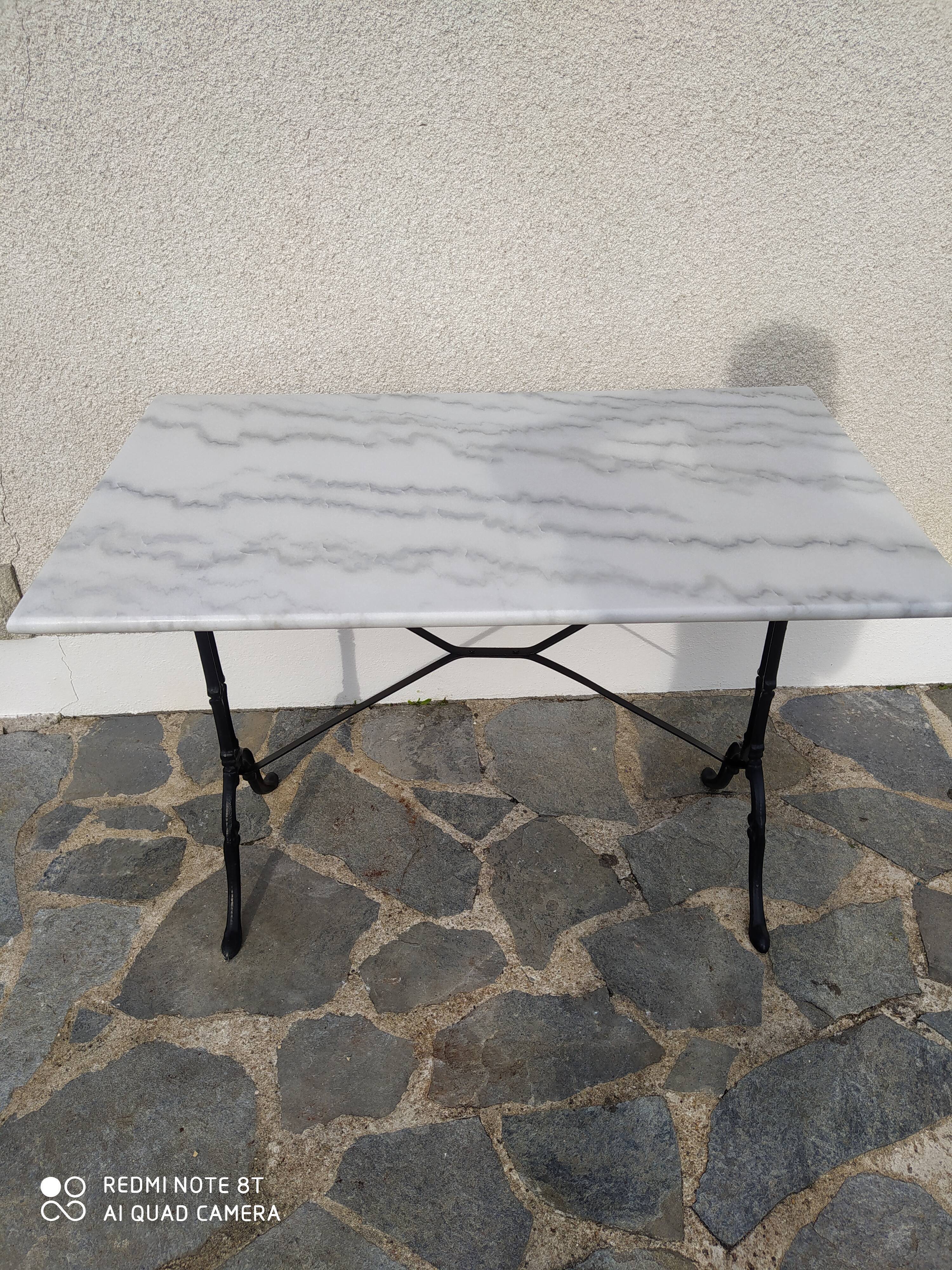 Table bistro plate marble foot cast iron