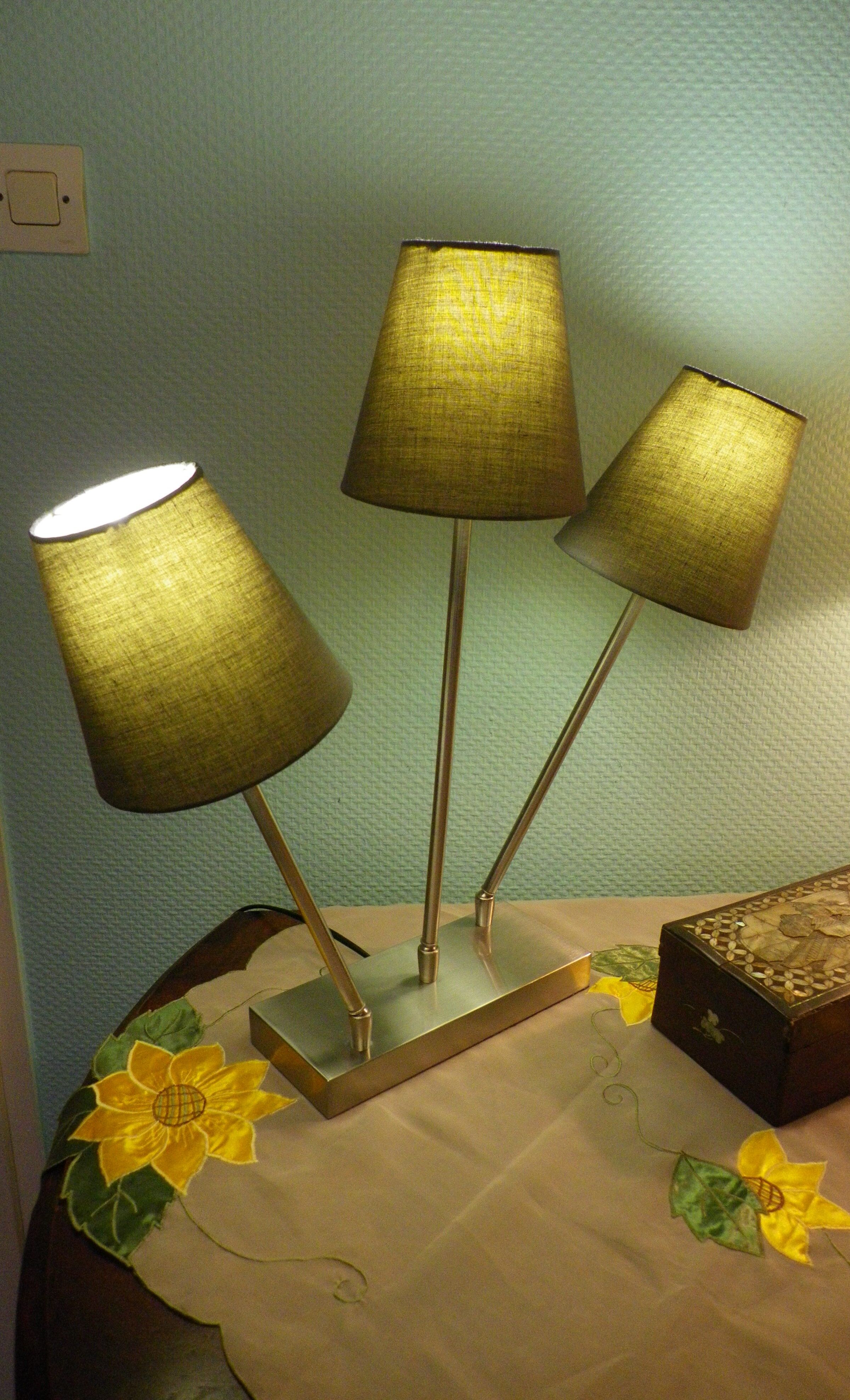"Trio" table lamp, chromed metal, lampshades with tilting supports