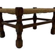 Tabouret vintage en rotin petit tabouret ottoman du milieu du siècle design années 60