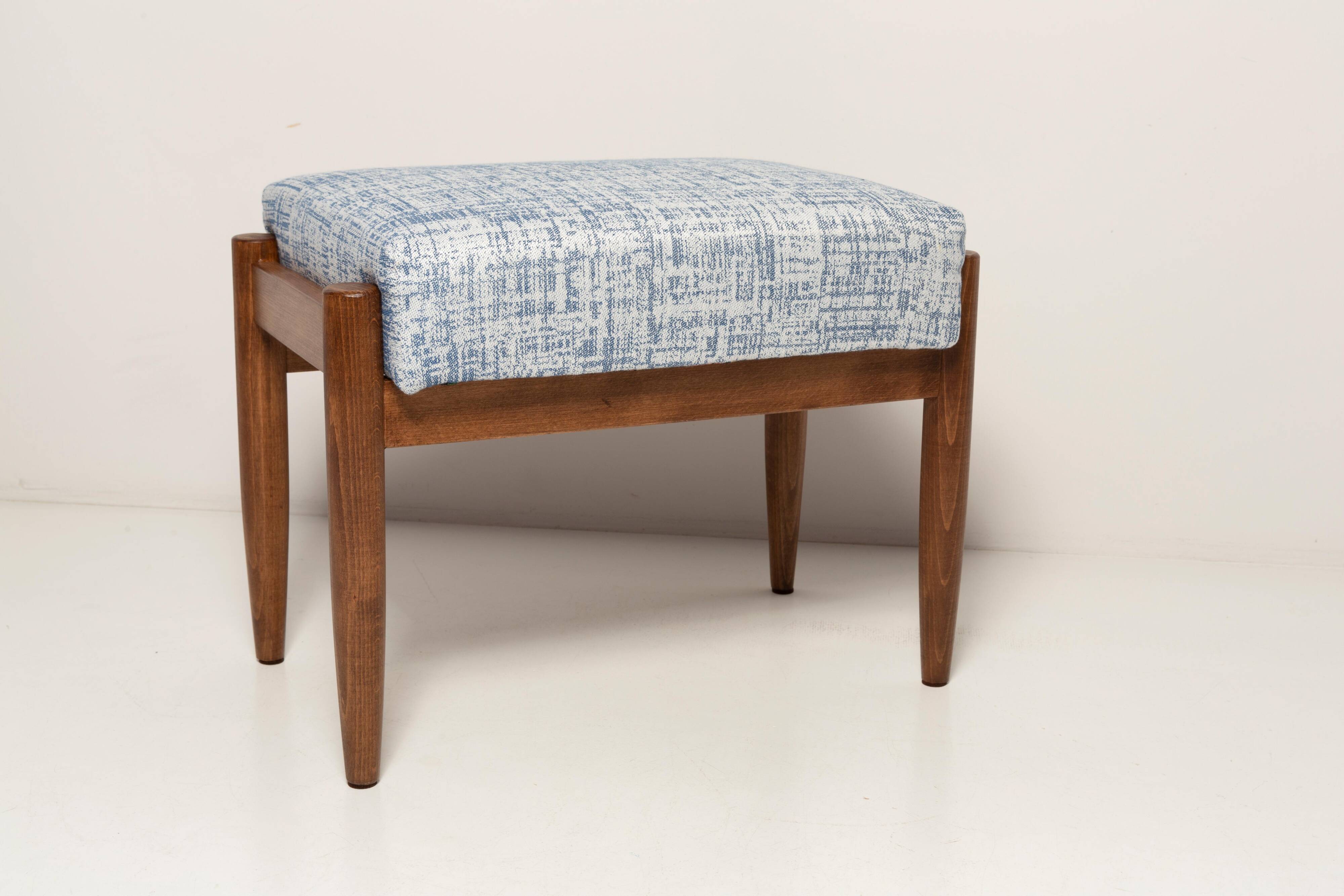Pair of vintage stools in white and blue linen from the mid-century, Edmund Homa, 1960s.