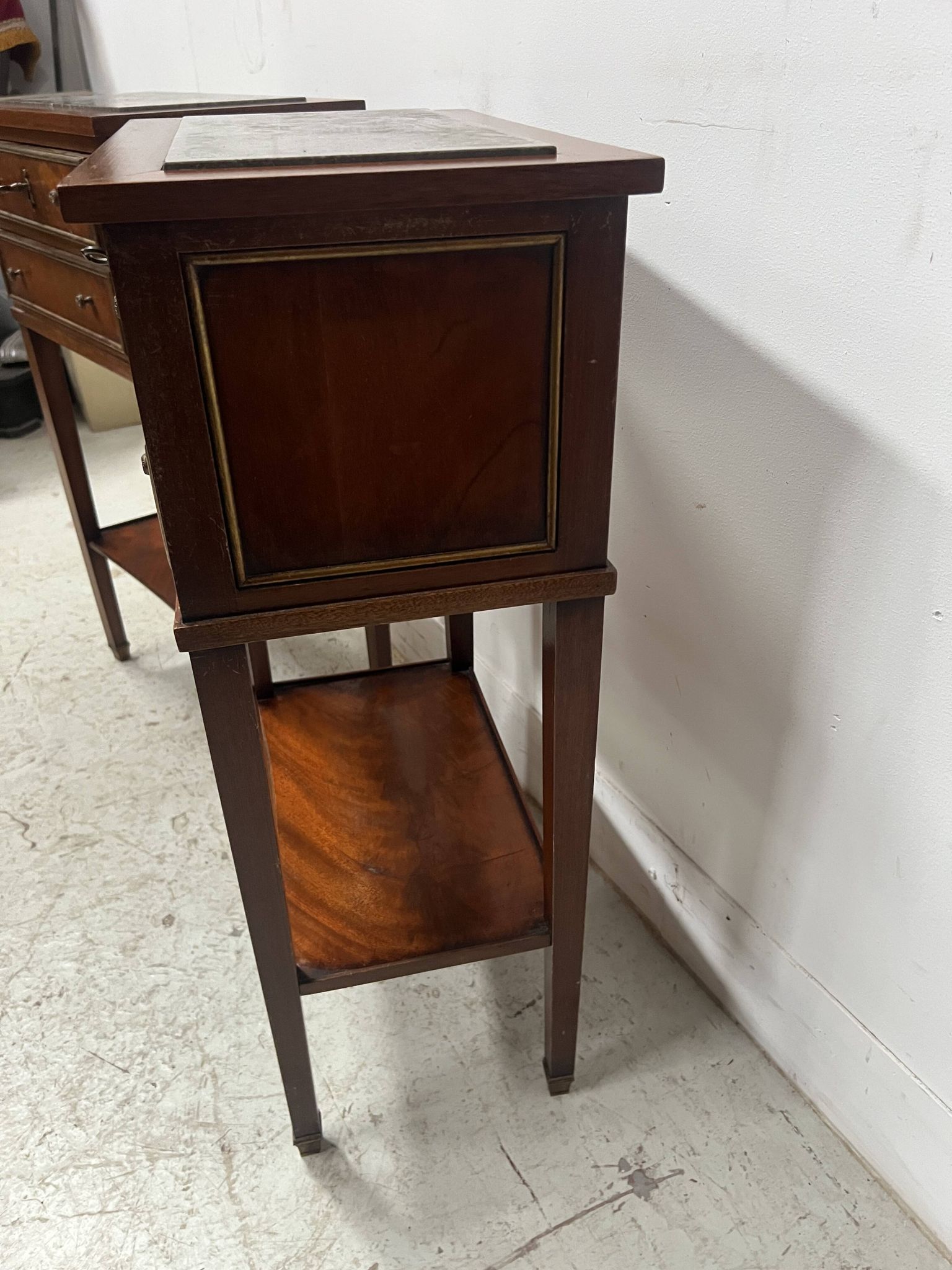 Pair of Louis XVI style bedside tables in mahogany and veneer, 20th century