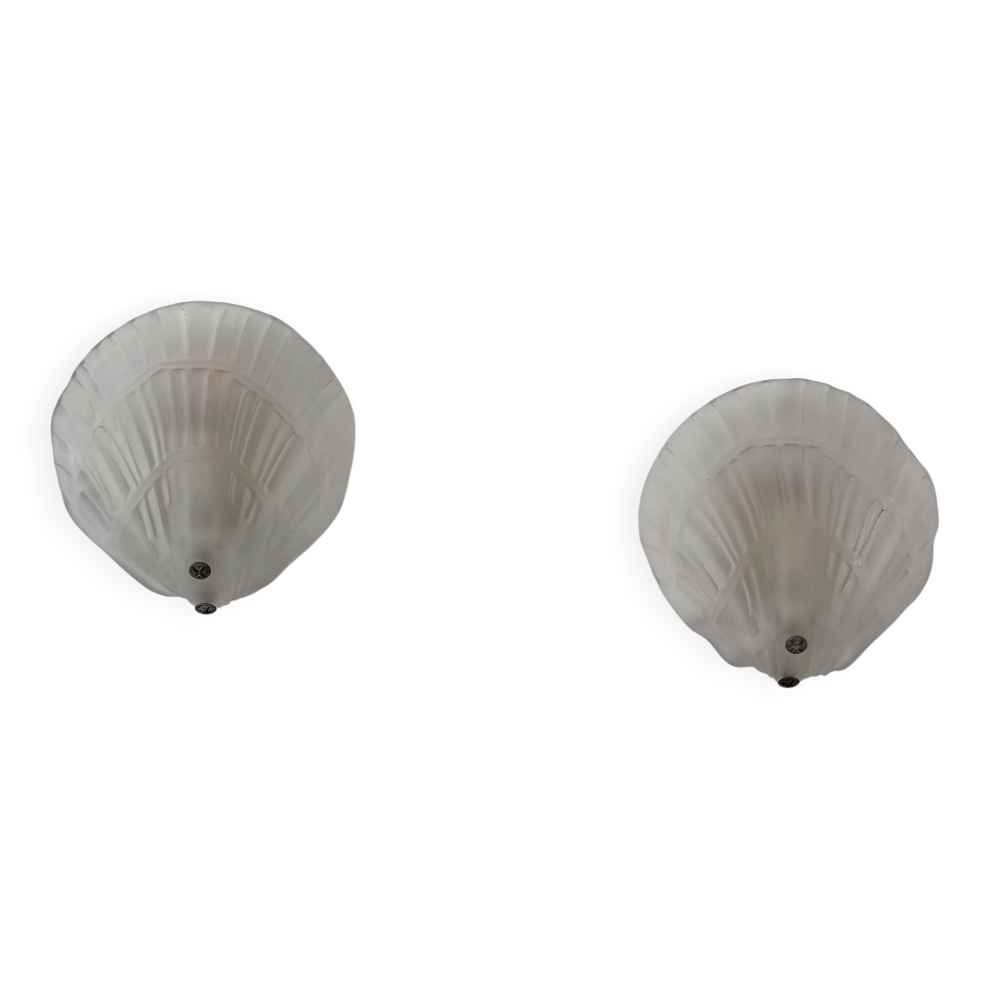 Pair of shell wall lights, frosted glass, France, 1970.