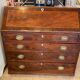 Bureau scriban anglais xixeme acajou avec tiroirs ferrures bronze boutons en os