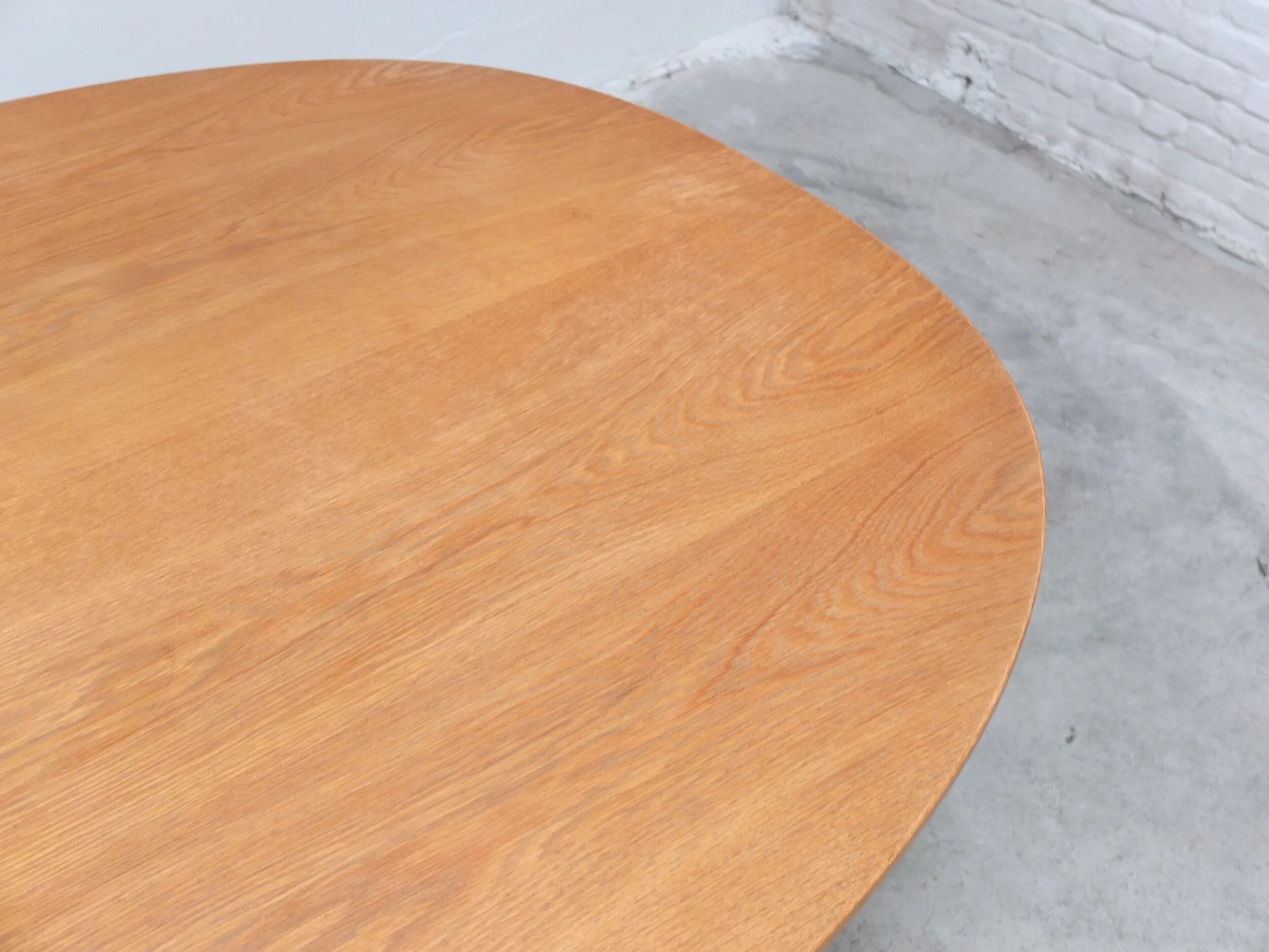 ‘Super-Elliptical’ table in oak by Piet Hein & Bruno Mathsson for Fritz Hansen, 1968