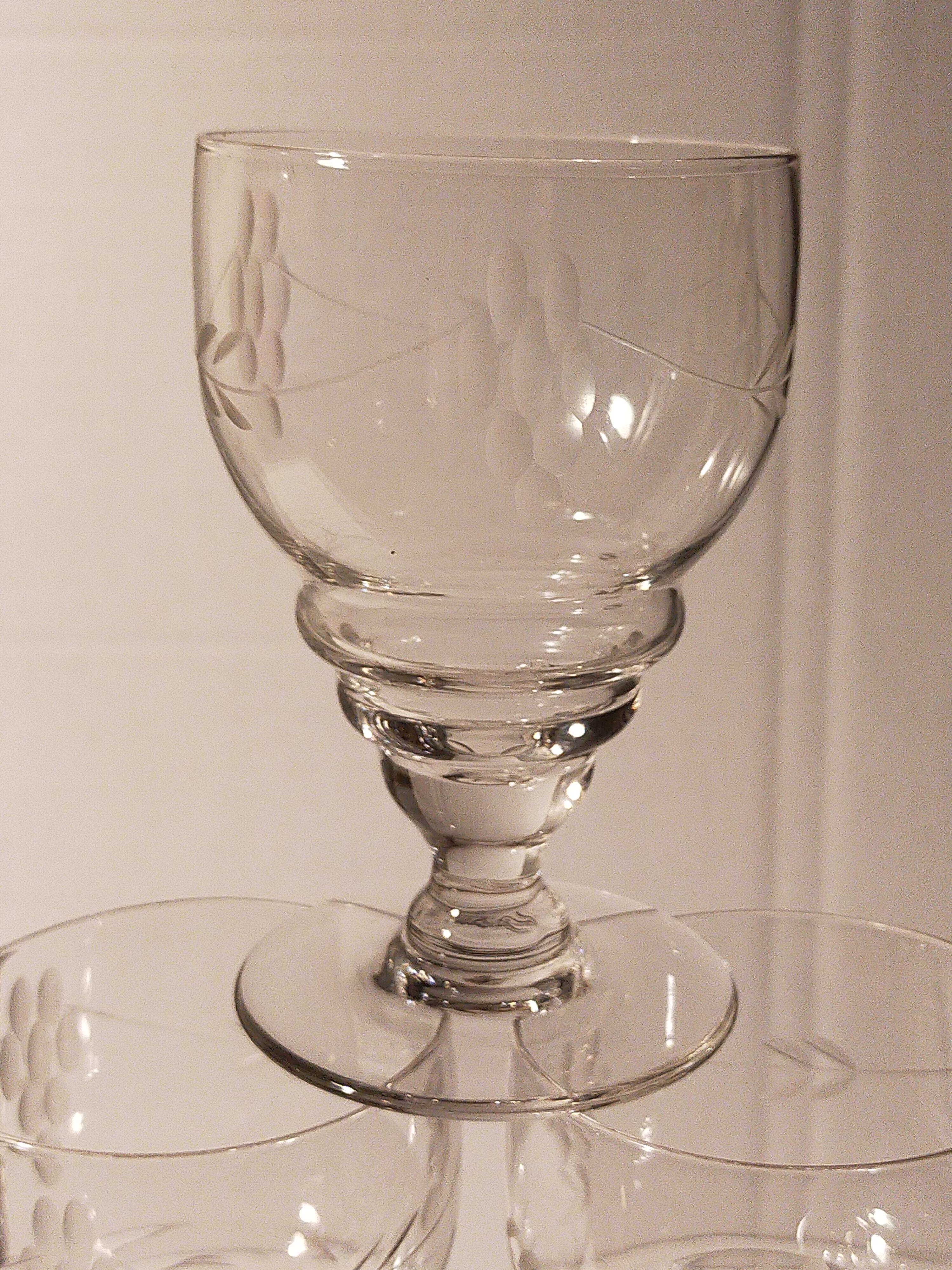 PRODUCT POP UP CHRISTMAS 2020 Six glasses with antique engraved feet