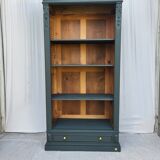 Bookcase / Shelf