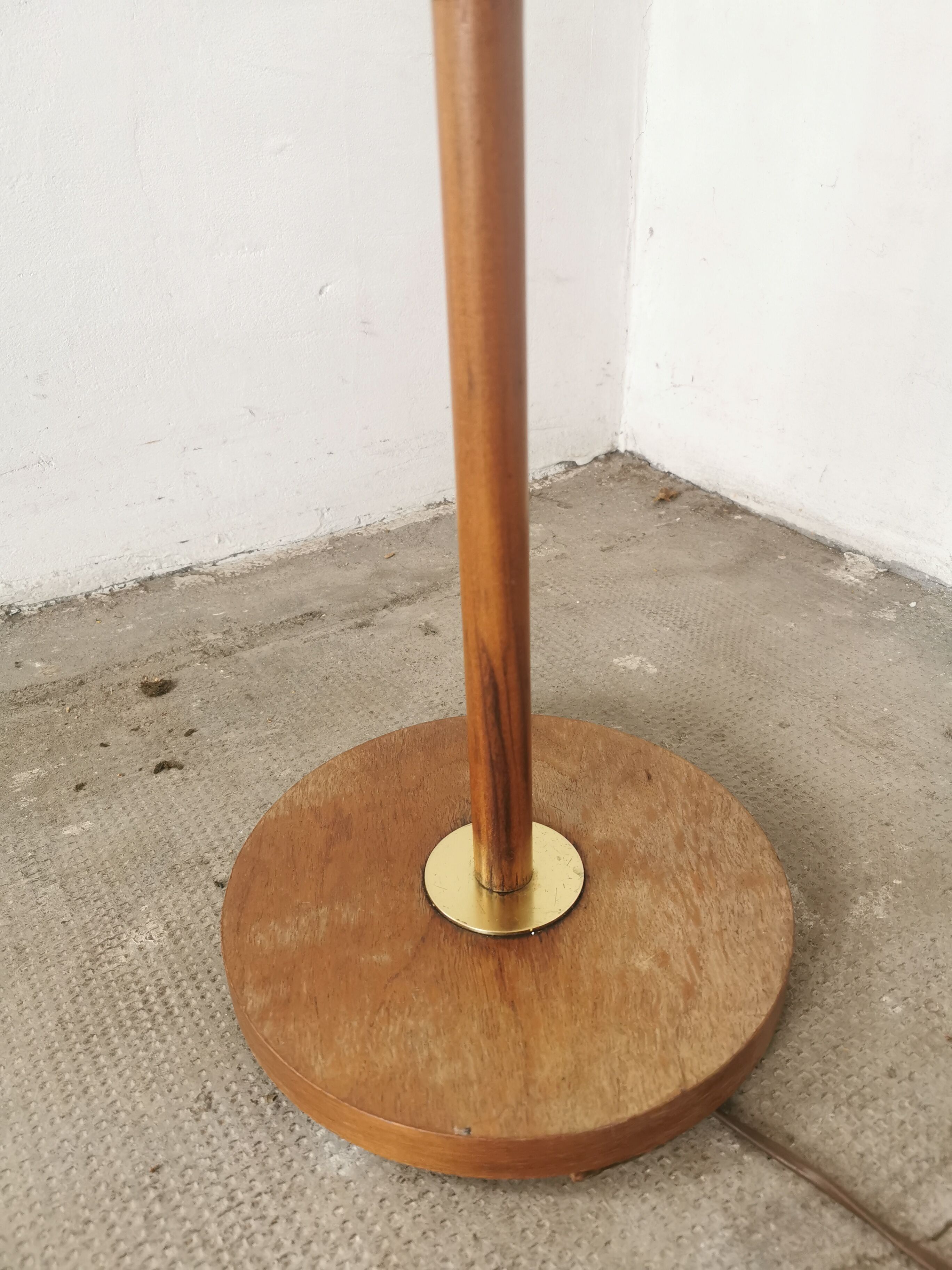 Scandinavian floor lamp 1960, wood and brass