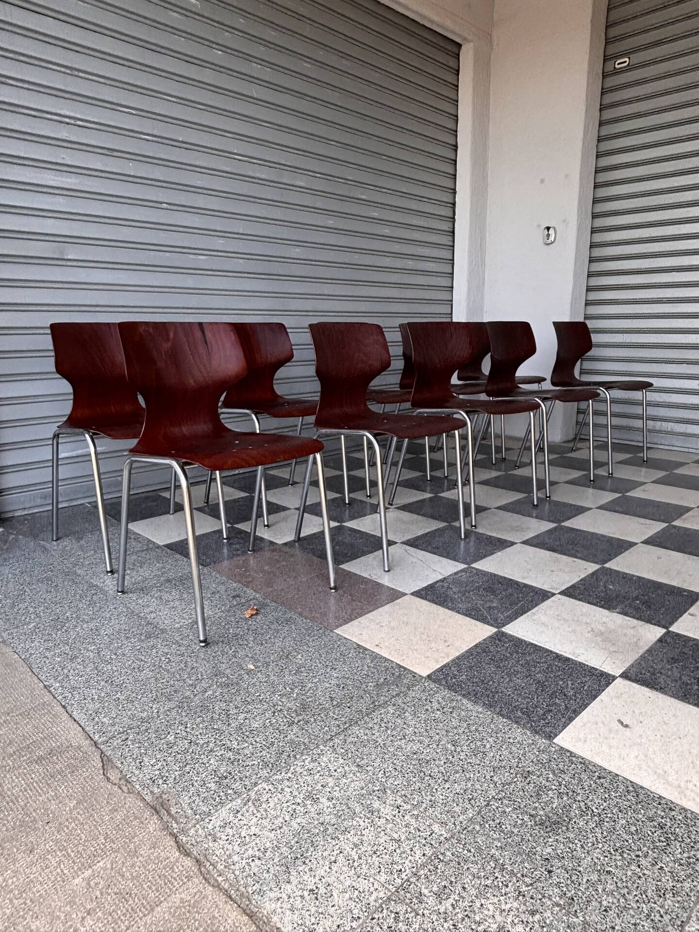 Lot de 10 chaises Pagholz