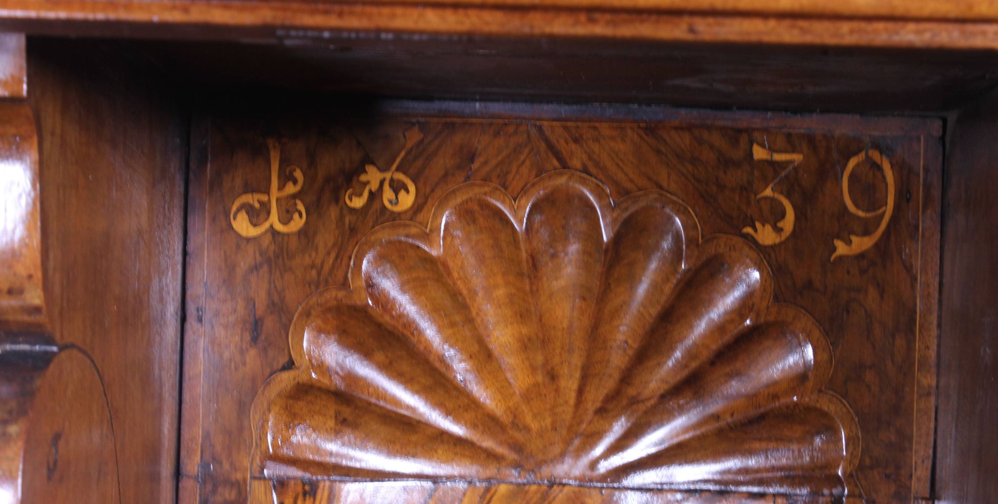 Buffet with 6 Doors in Walnut, dated 1639