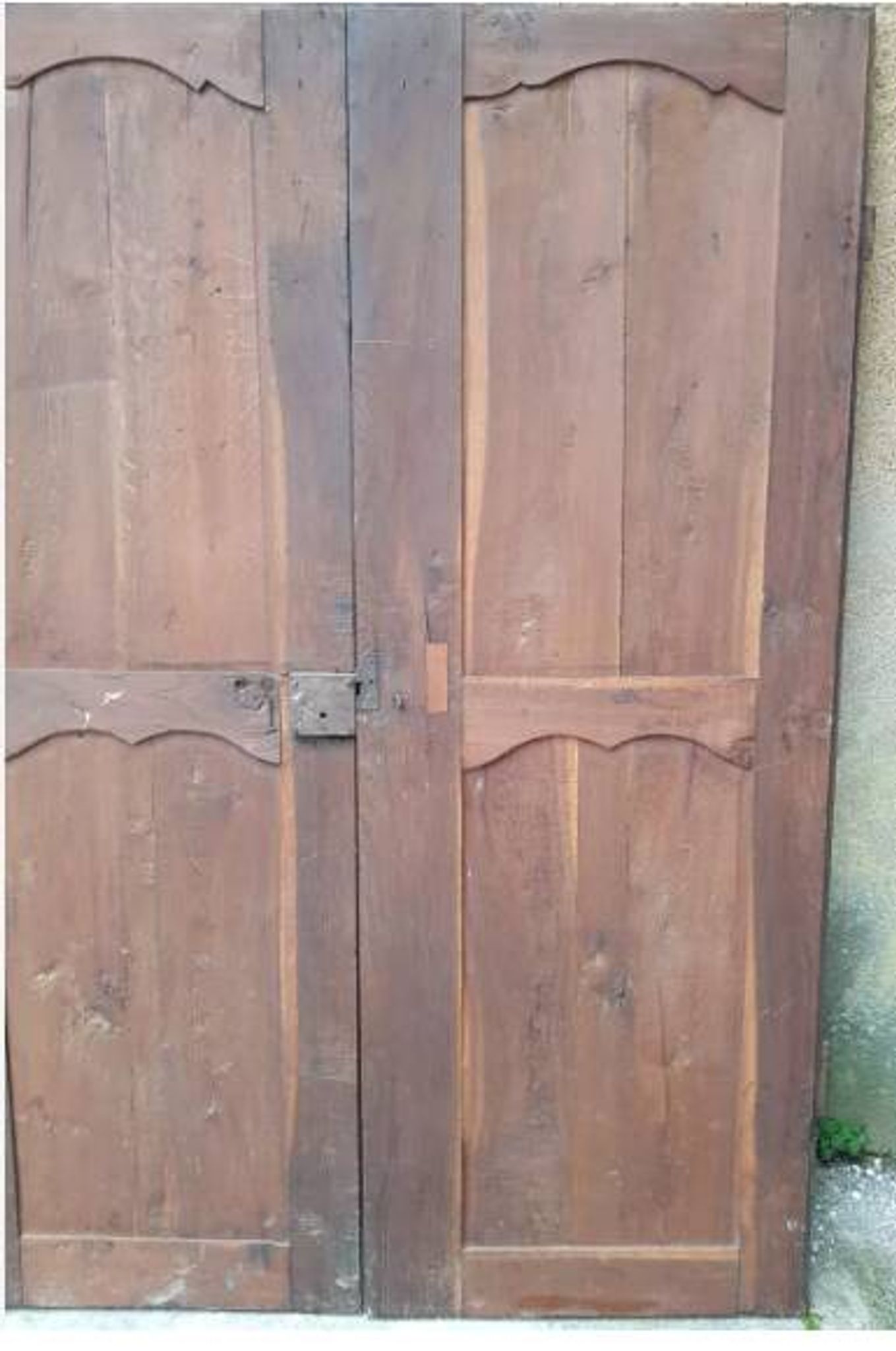 Antique double cupboard doors from the 19th century