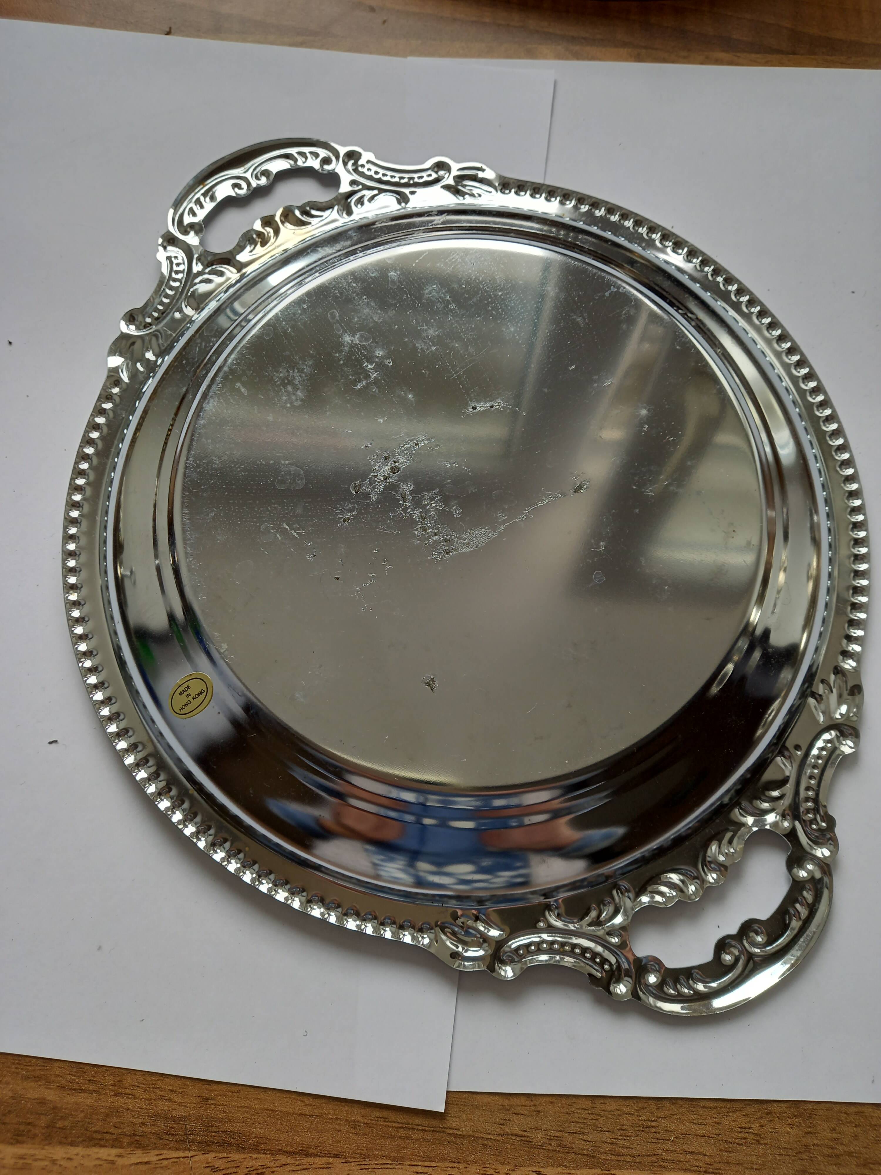 Stainless steel serving bowl with lid + matching tray