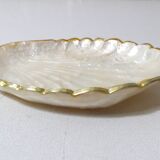 Vintage shell-shaped mother-of-pearl pocket emptier