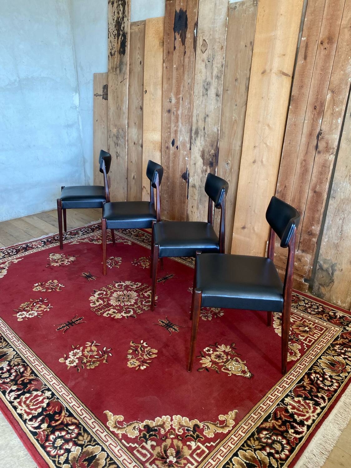 Scandinavian table and chairs from the 60s/70s