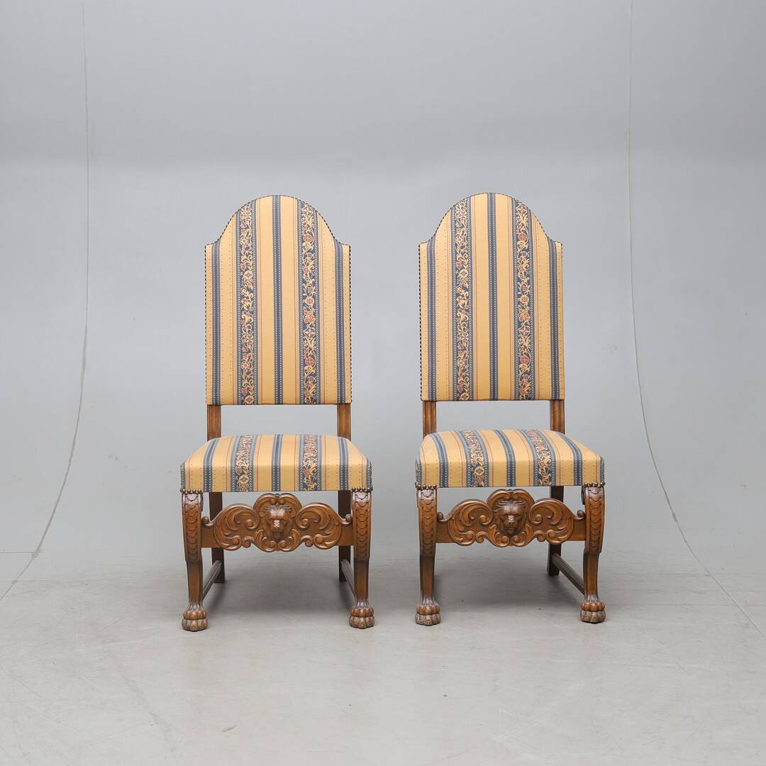 Grand Baroque-Style 11-Piece Dining Suite — Carved Oak & Oak Veneer — Table