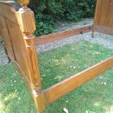 Single pitch pine bed