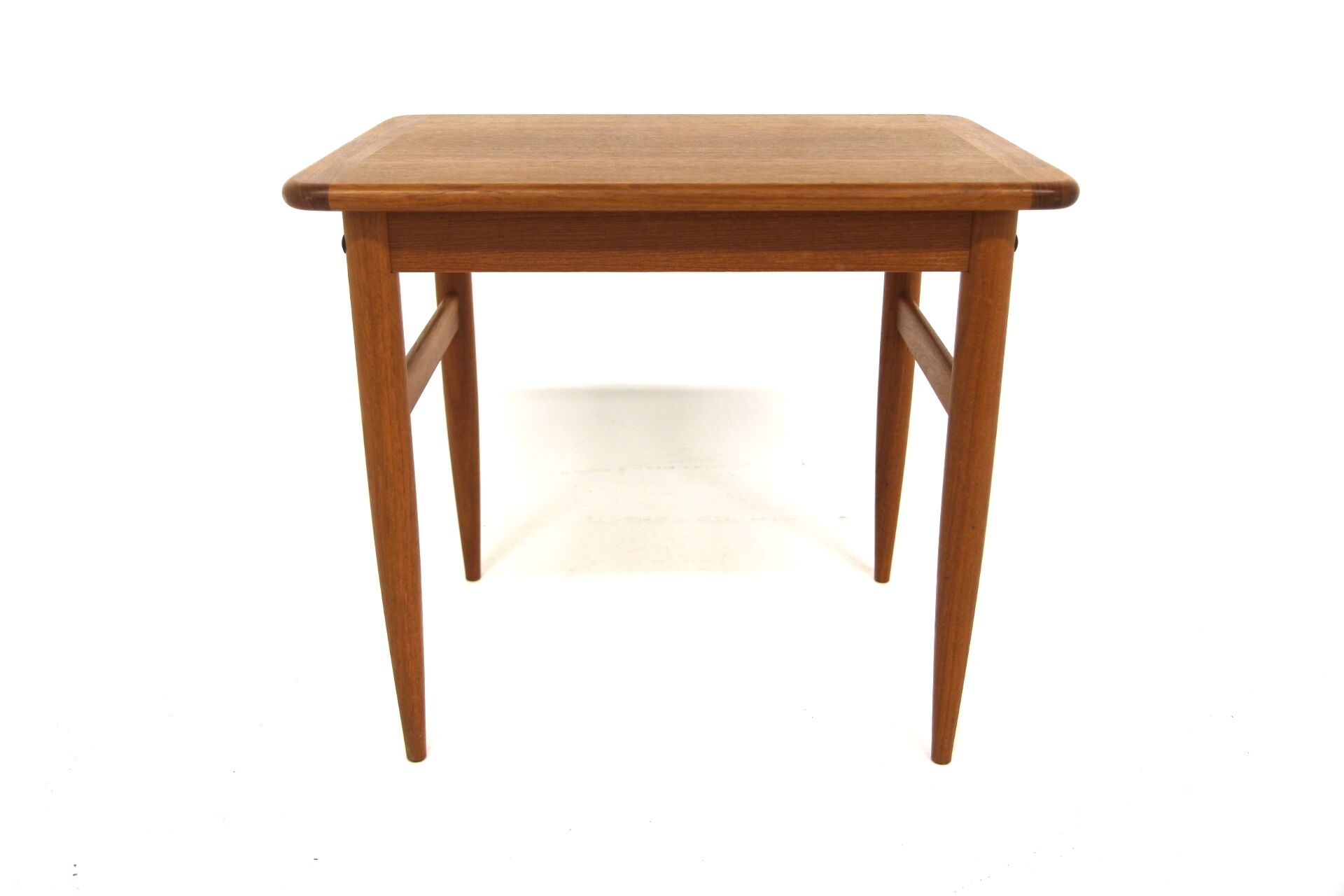 Table d'appoint scandinave en teck, HMB, Suède, 1950
