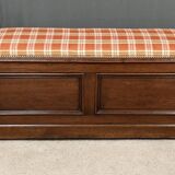 Oak Landing Chest Bench – Early 20th Century