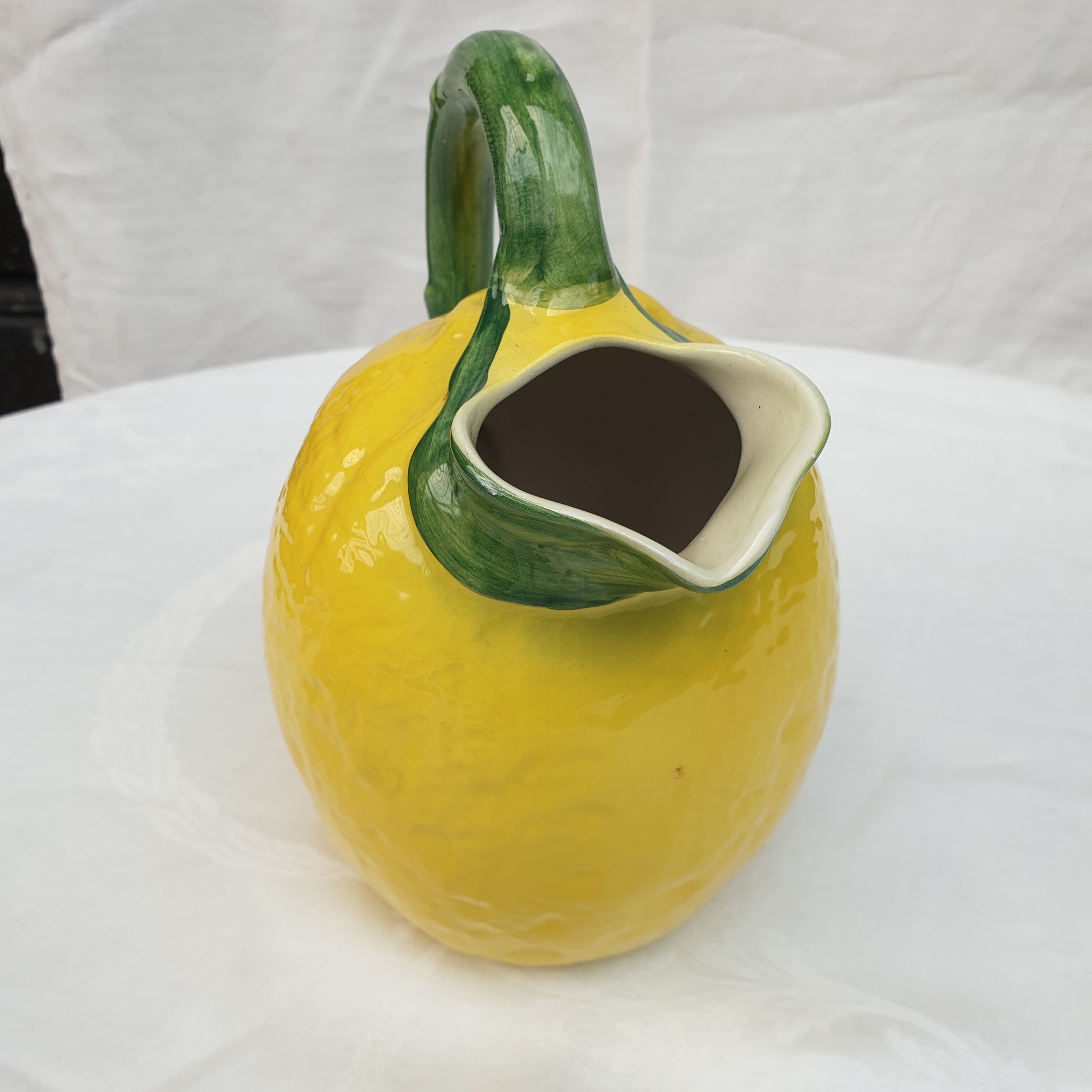 Pichet forme citron céramique barbotine Bassano