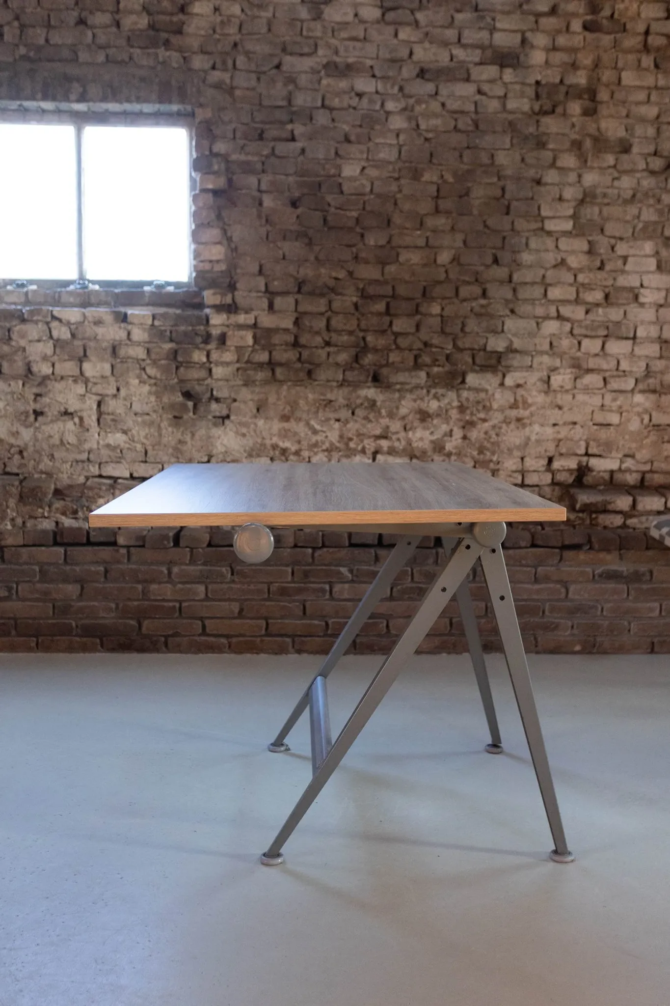 Friso Kramer & Wim Rietveld Table de dessin Reply XL – Ahrend de Cirkel, 1959