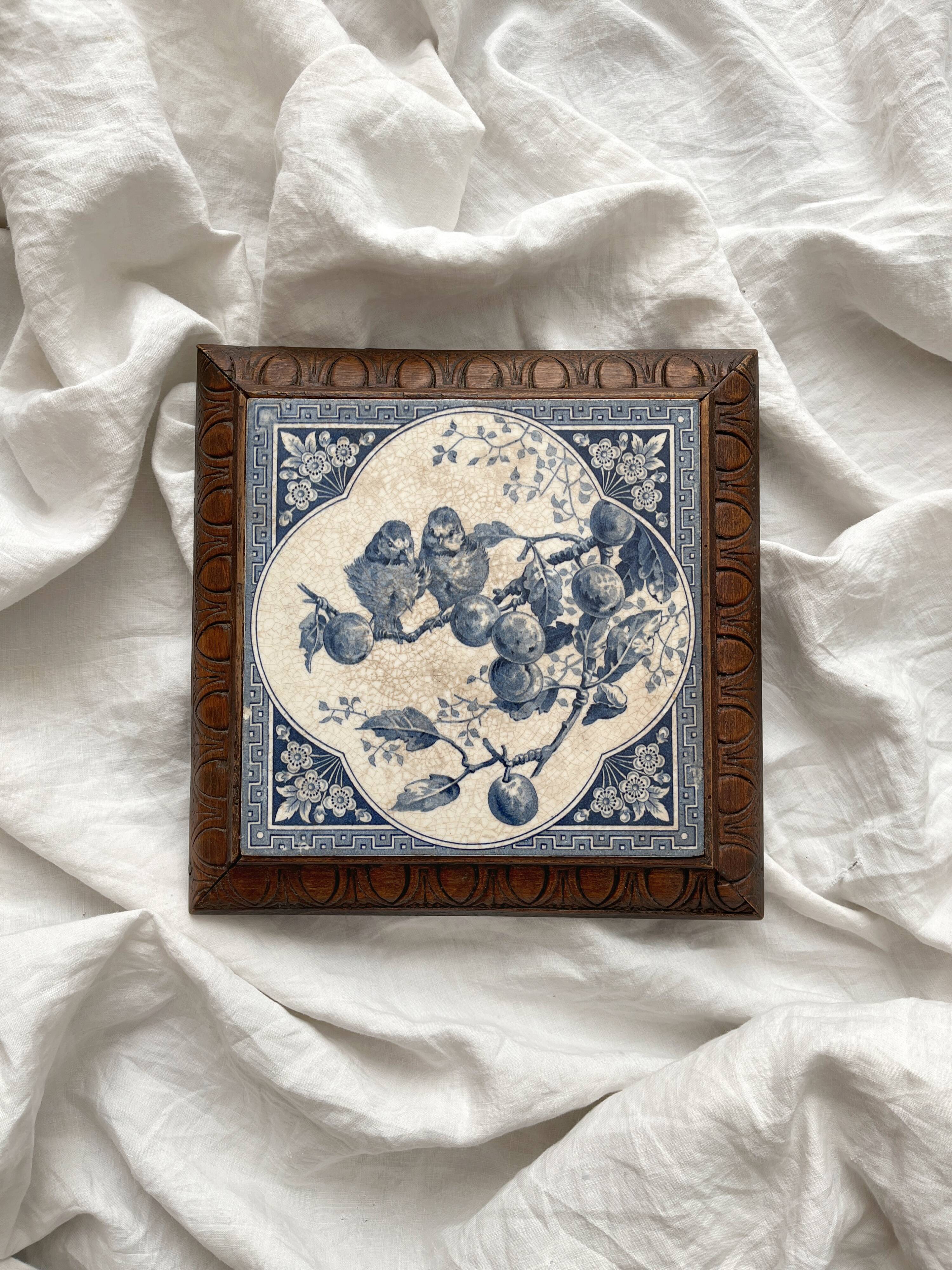 Gien birds iron earthenware trivet