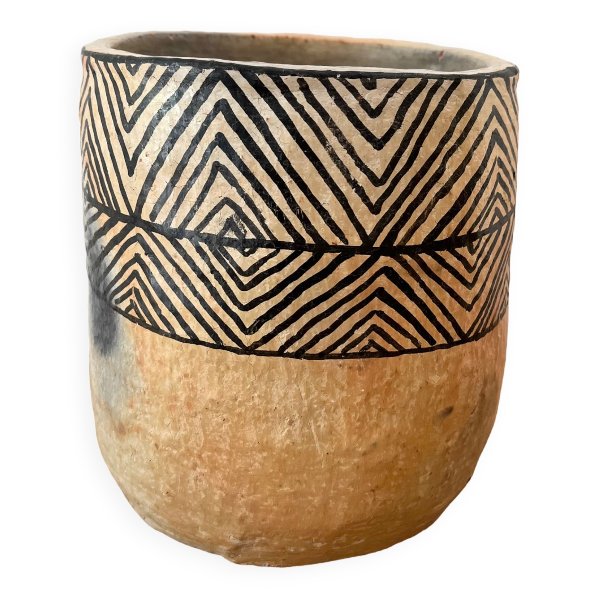 Sejnane terracotta vase