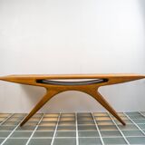 Table « Sourire » de Johannes Andersen, pour cfc silkebørg 1950
