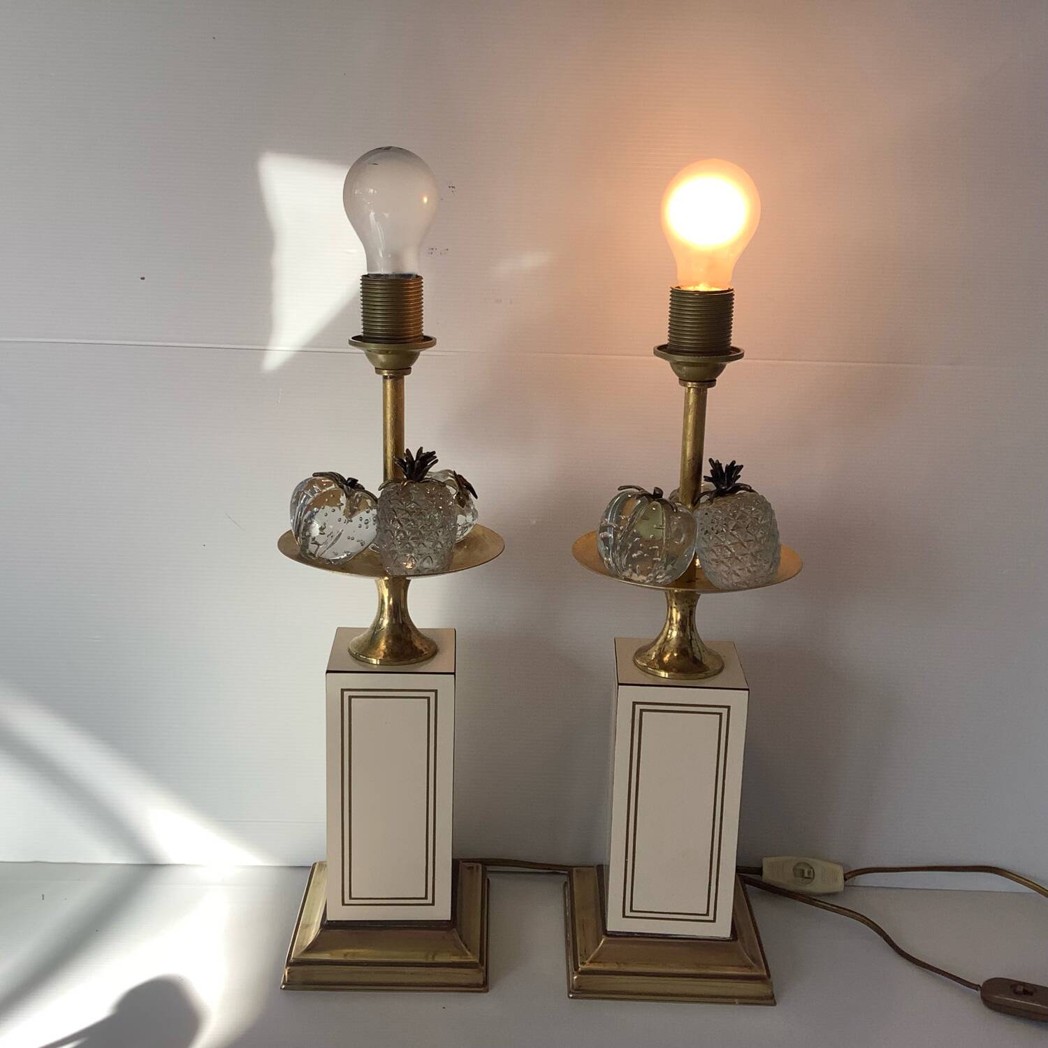 Le Dauphin Pair of Frugiere Lamps 1960-1970 Fruit Crystal Hollywood Re