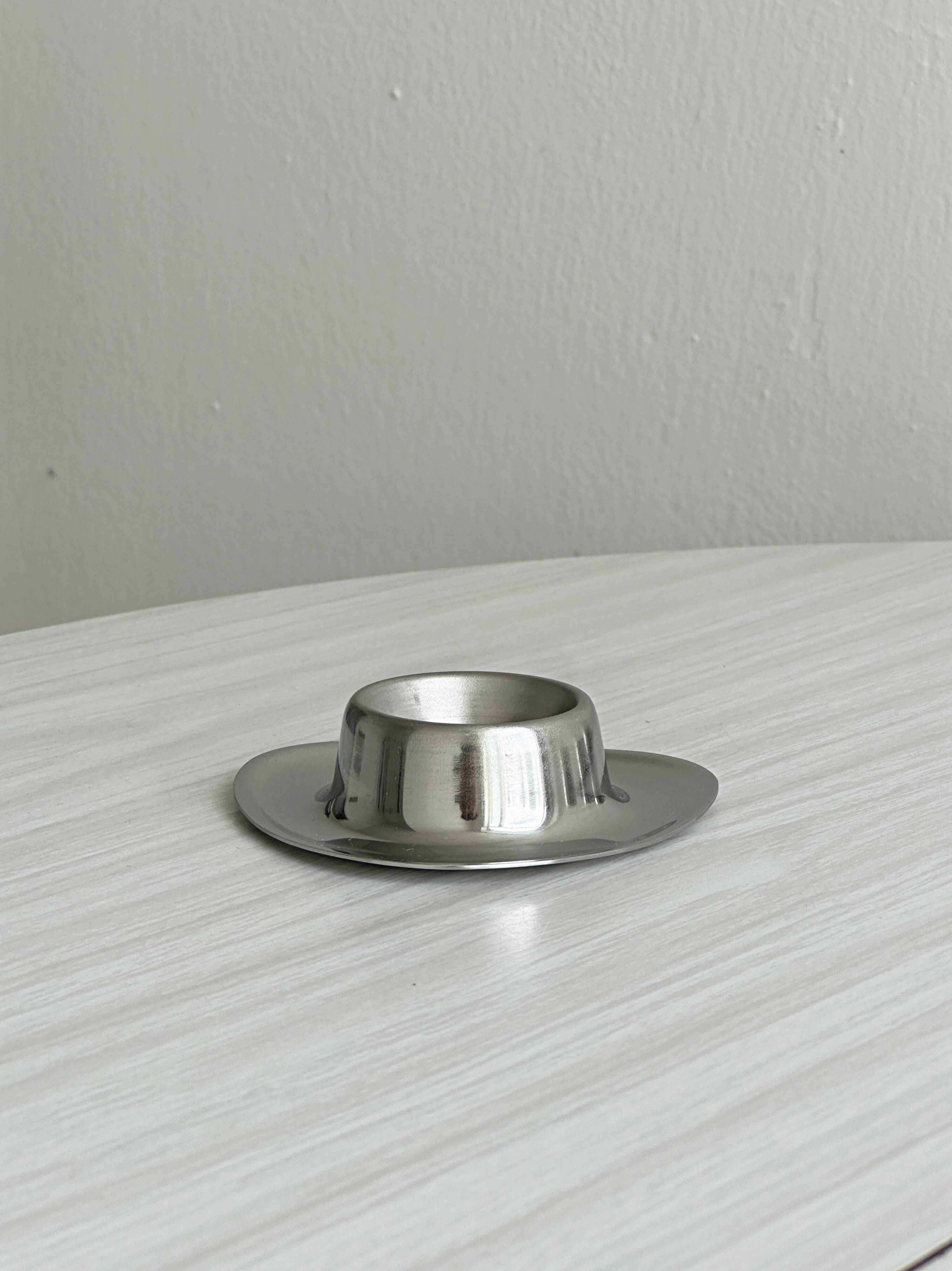 Set of 6 brushed stainless steel egg cups